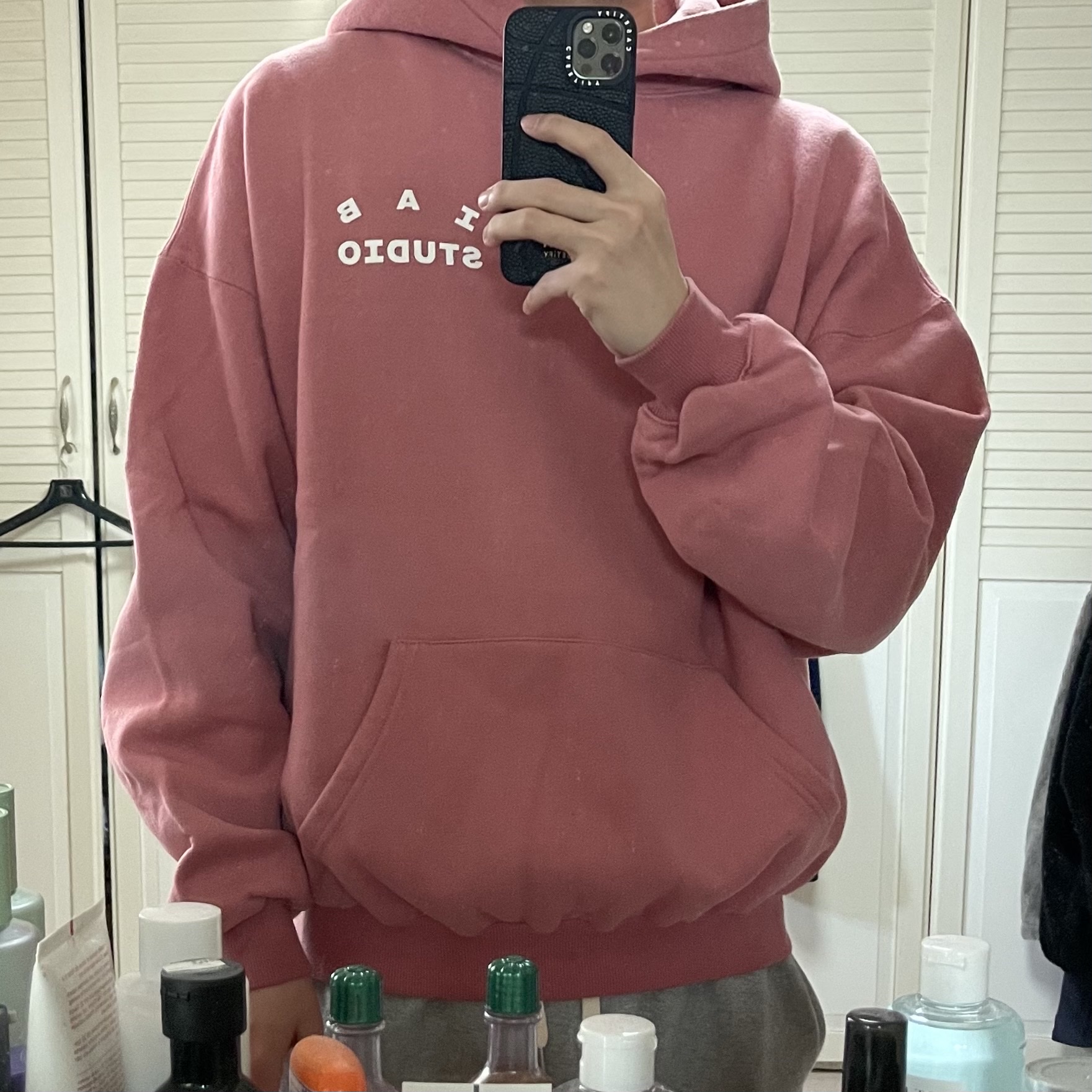 IAB Studio x Obey Eyes Icon Hoodie Oceana, IAB Studio Hoodie Light Gray 착용 스타일 - 5