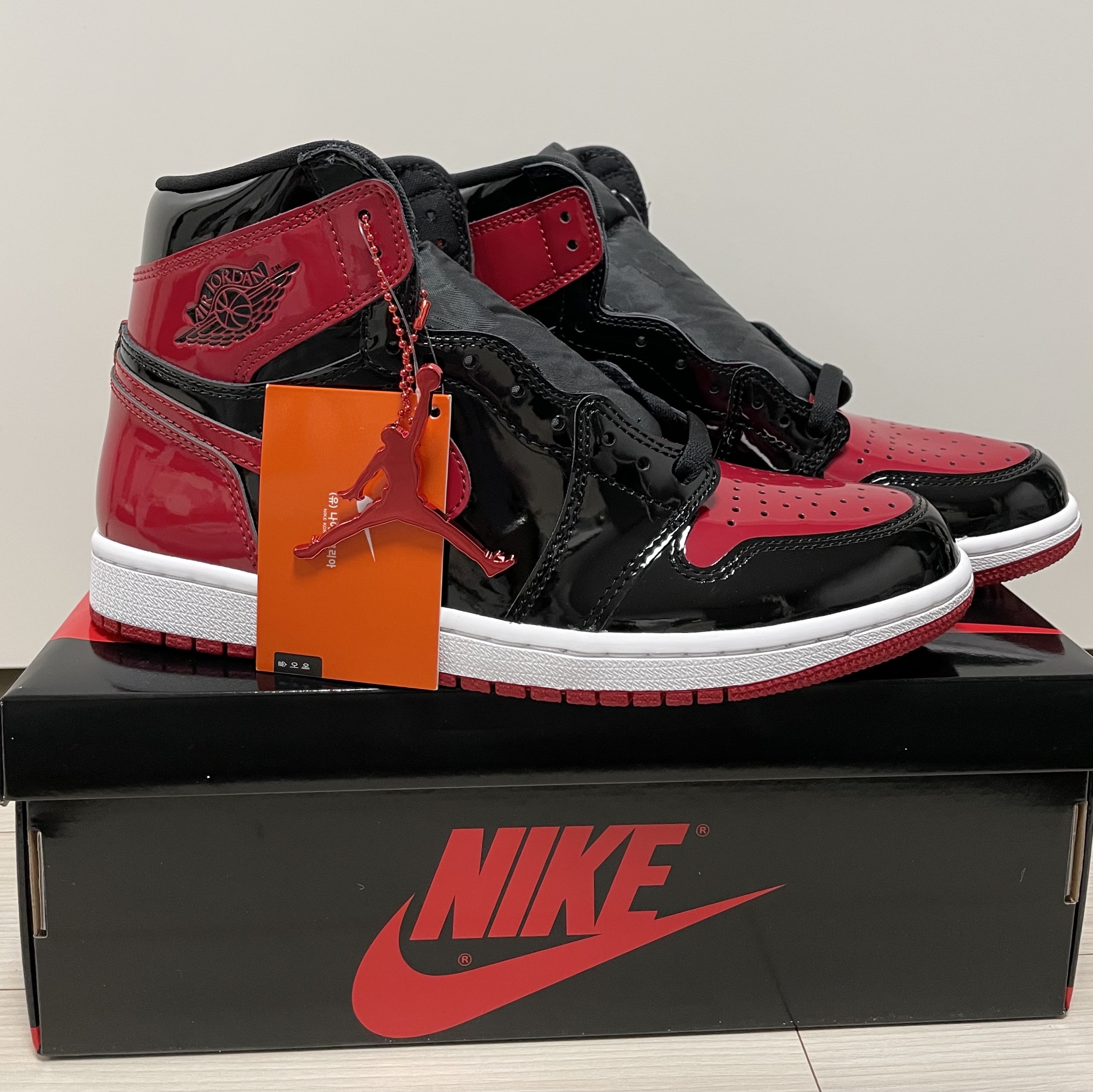 Jordan 1 Retro High OG Patent Bred 착용 스타일
