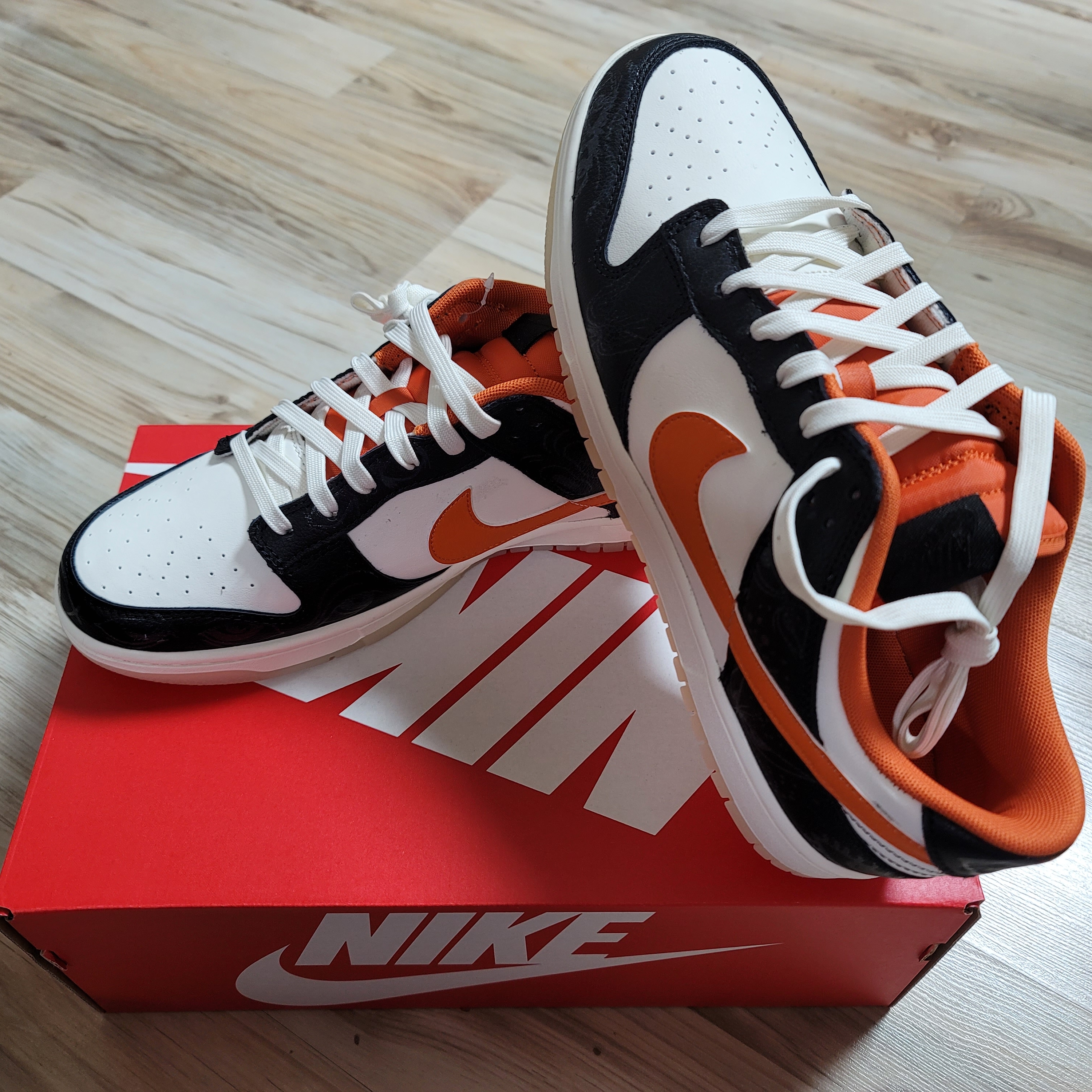 Nike Dunk Low Retro PRM Halloween 착용 스타일 - 1