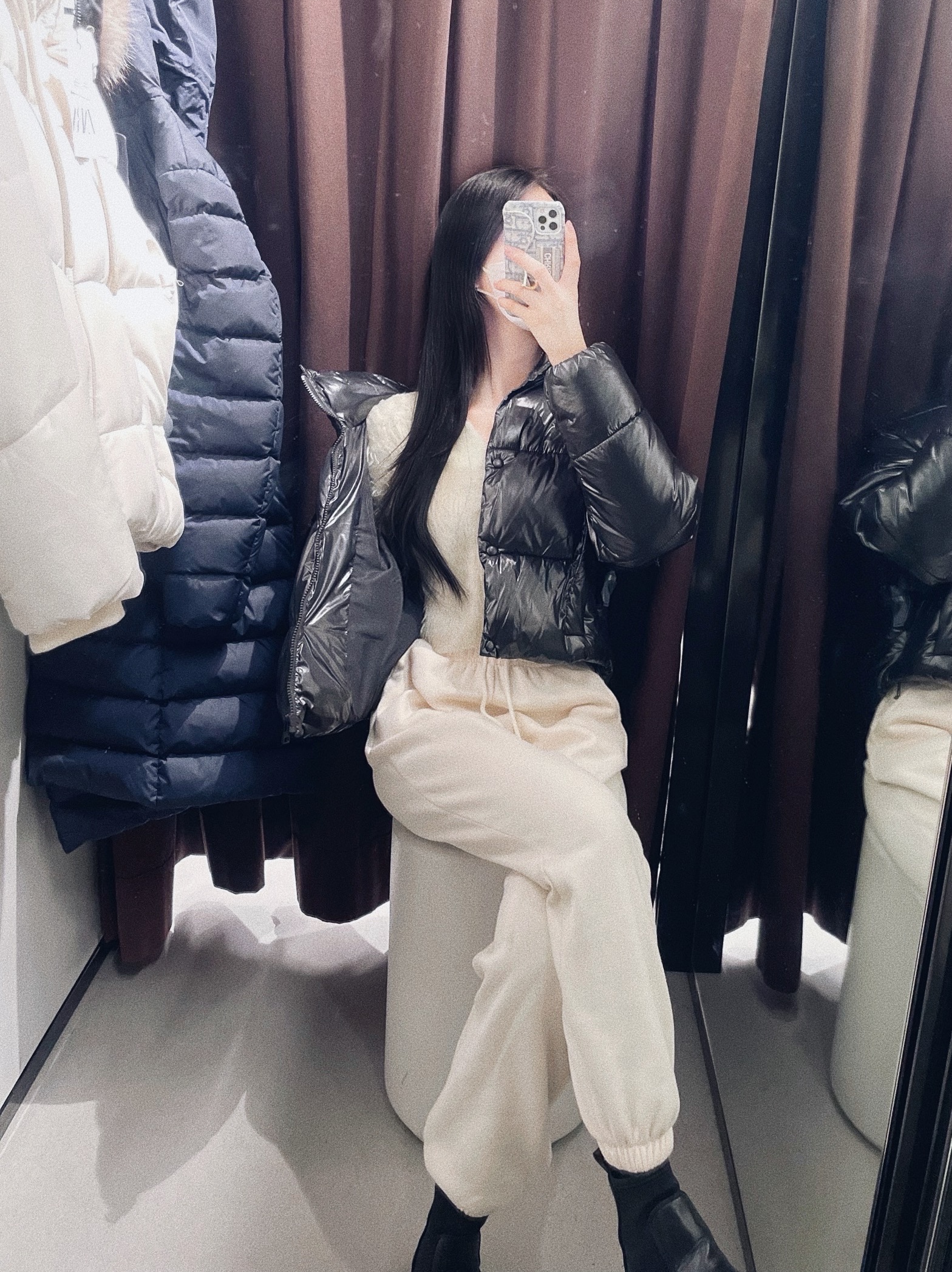 insta: hailey_hk 맞팔님의 스타일