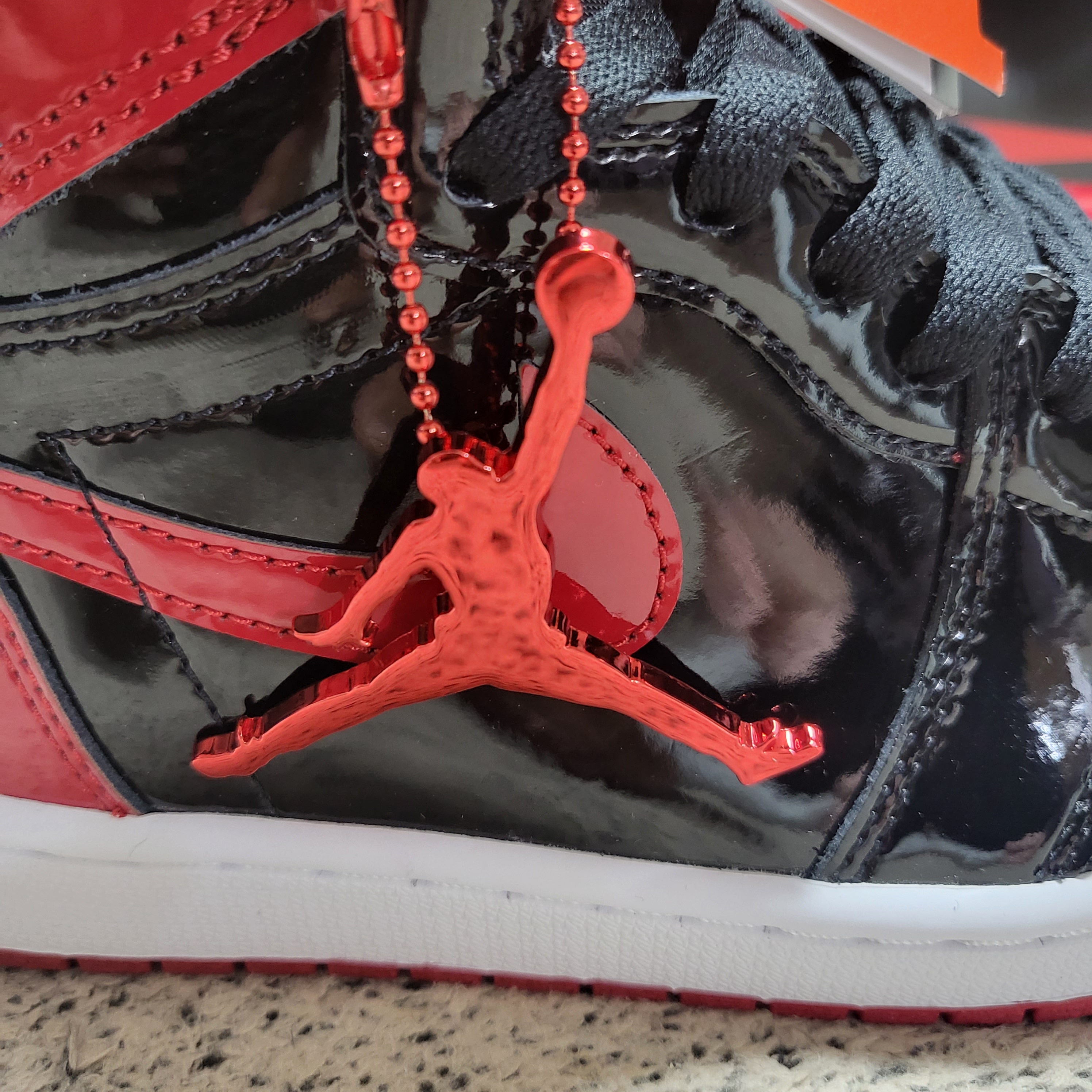 Jordan 1 Retro High OG Patent Bred 착용 스타일 - 1
