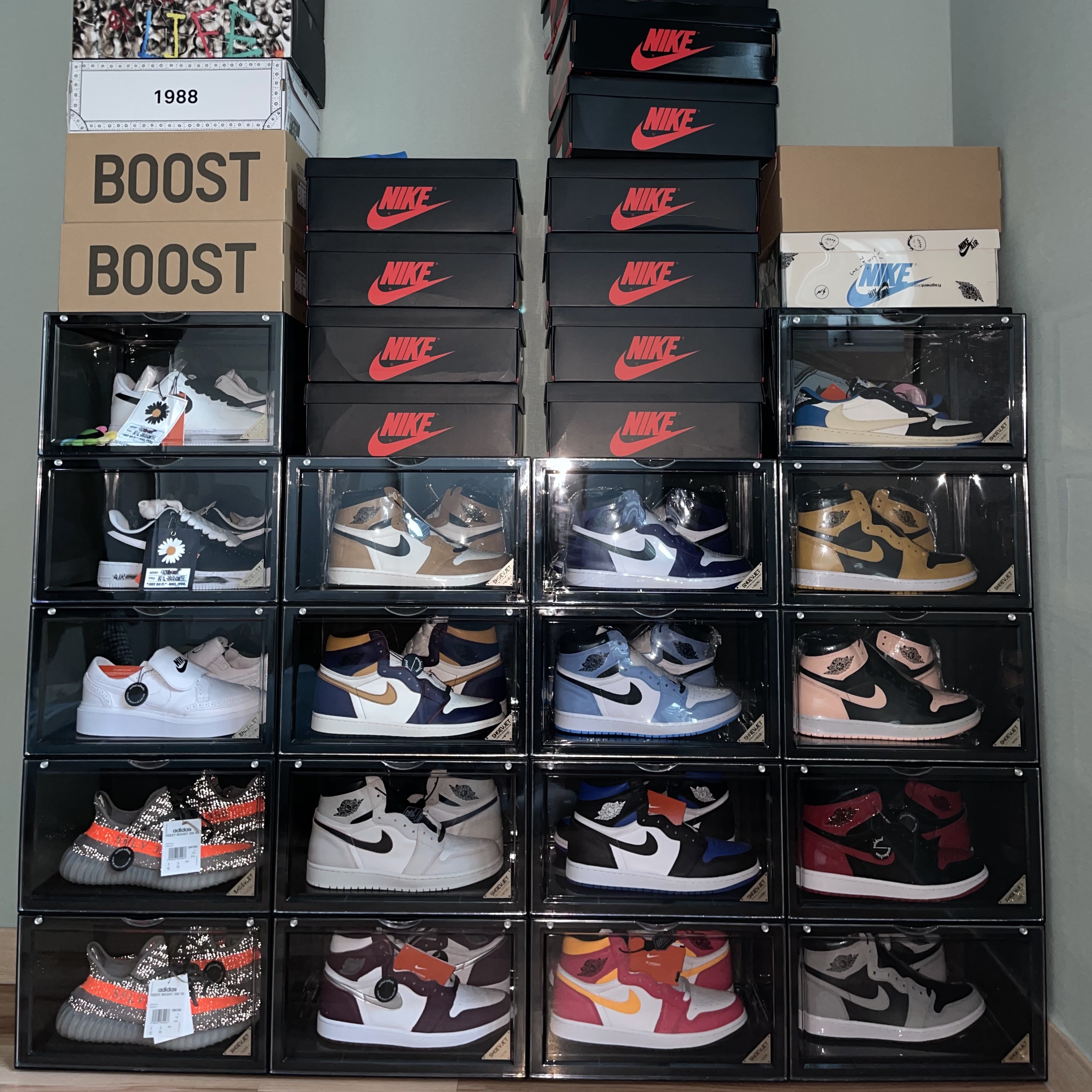 Jordan 1 x Travis Scott x Fragment Retro Low OG SP Military Blue, Jordan 1 Retro High Rookie of the Year 착용 스타일