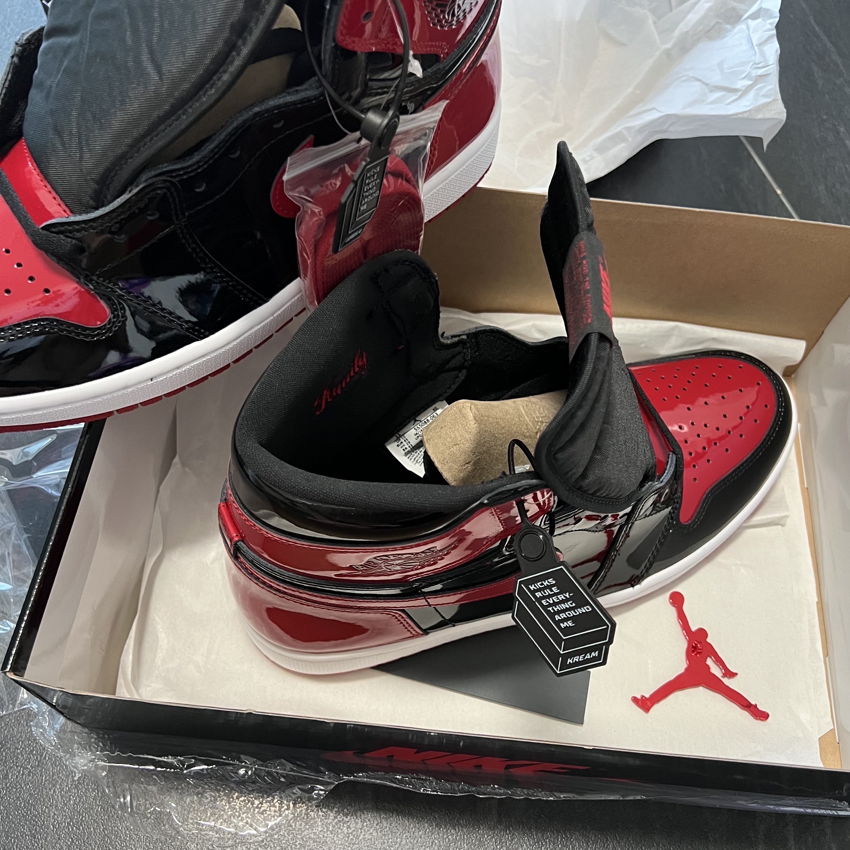 Jordan 1 Retro High OG Patent Bred 착용 스타일
