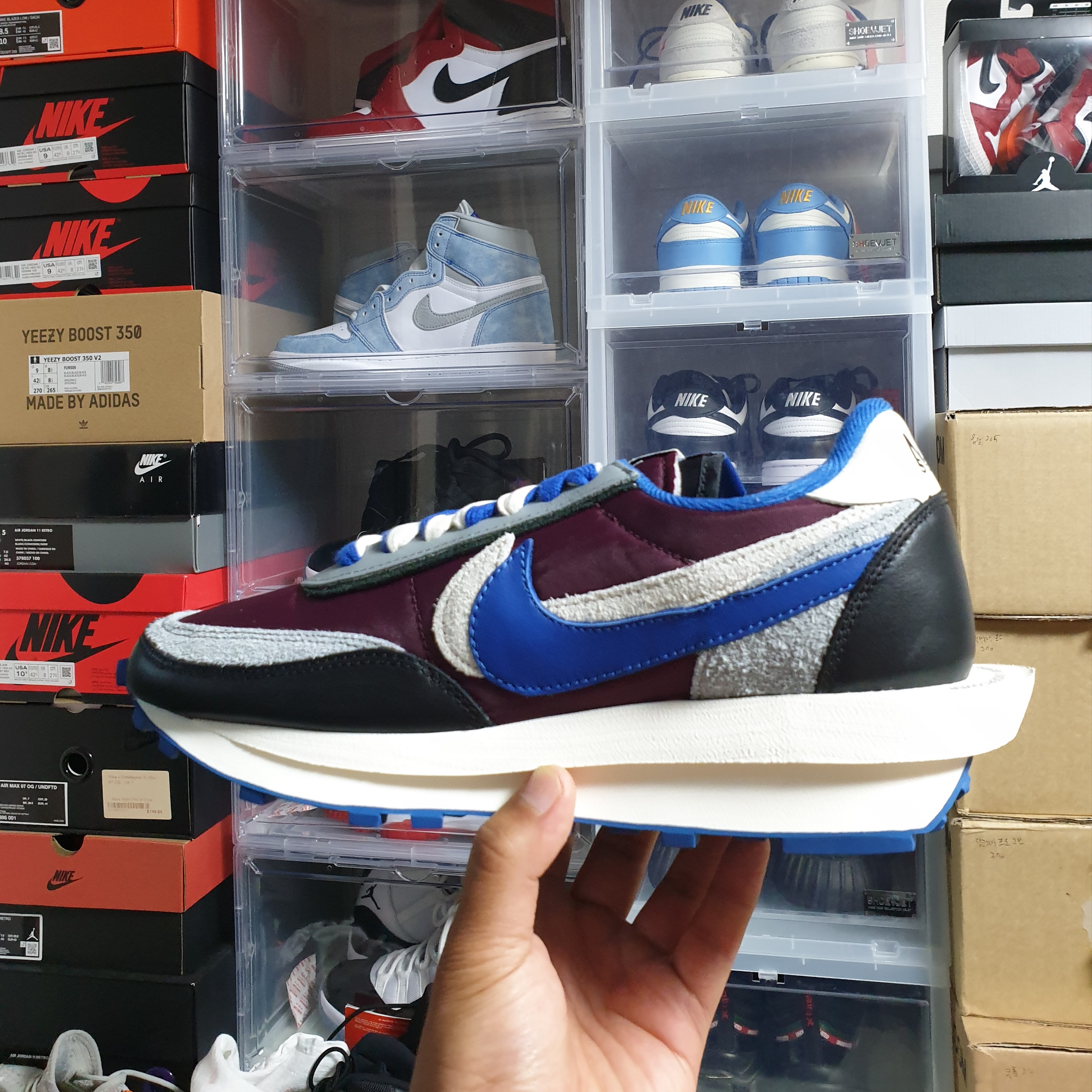 Nike x Sacai x Undercover LDWaffle Night Maroon Team Royal 착용 스타일