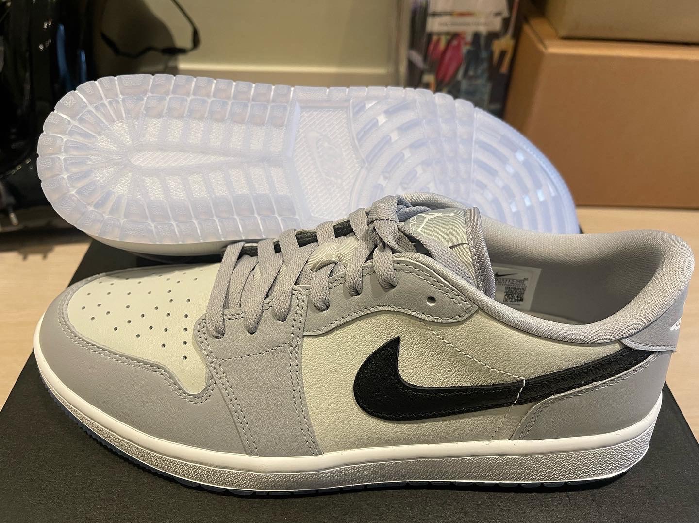 Jordan 1 Low Golf Wolf Grey 착용 스타일 - 4