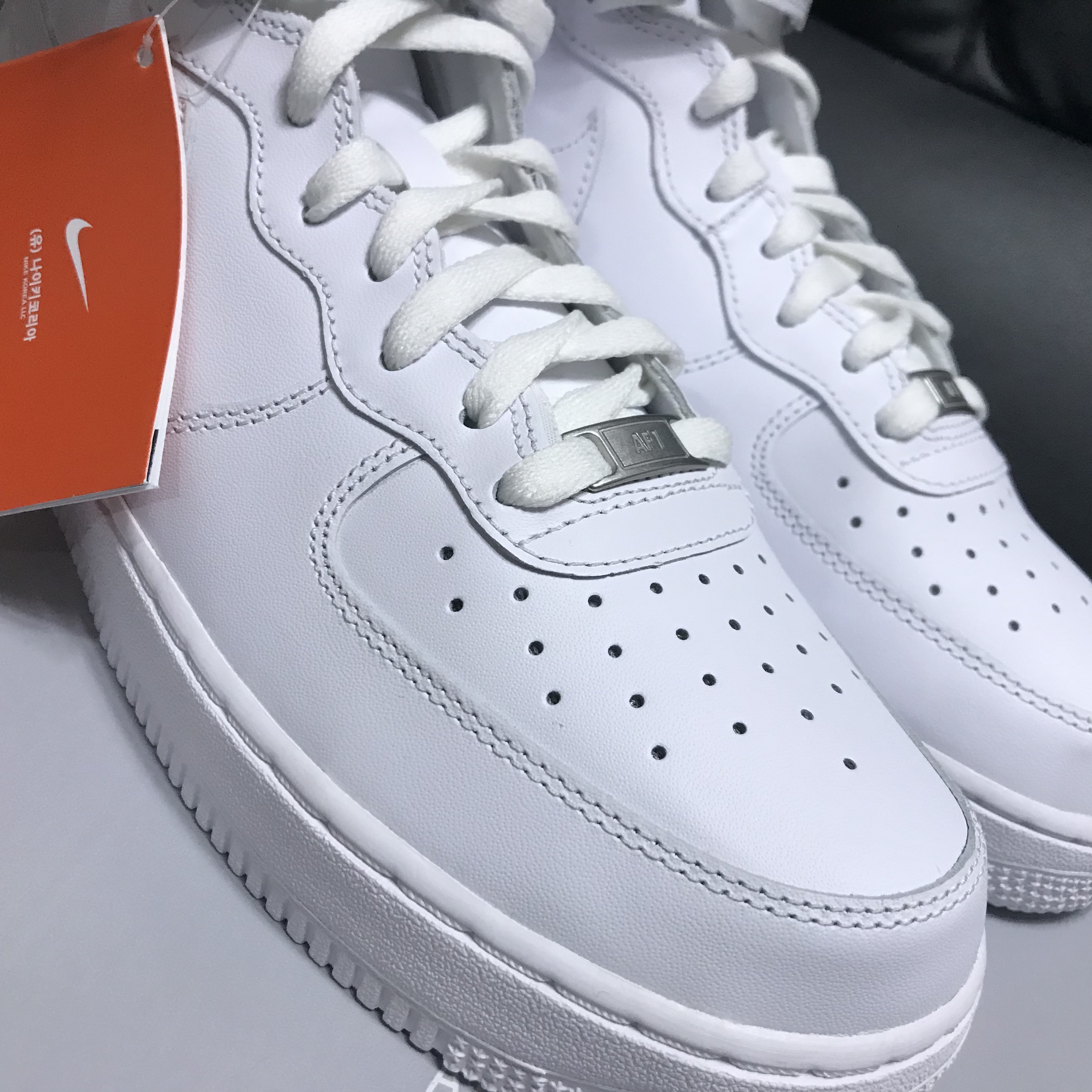 Nike Air Force 1 Mid '07 White 착용 스타일 - 5