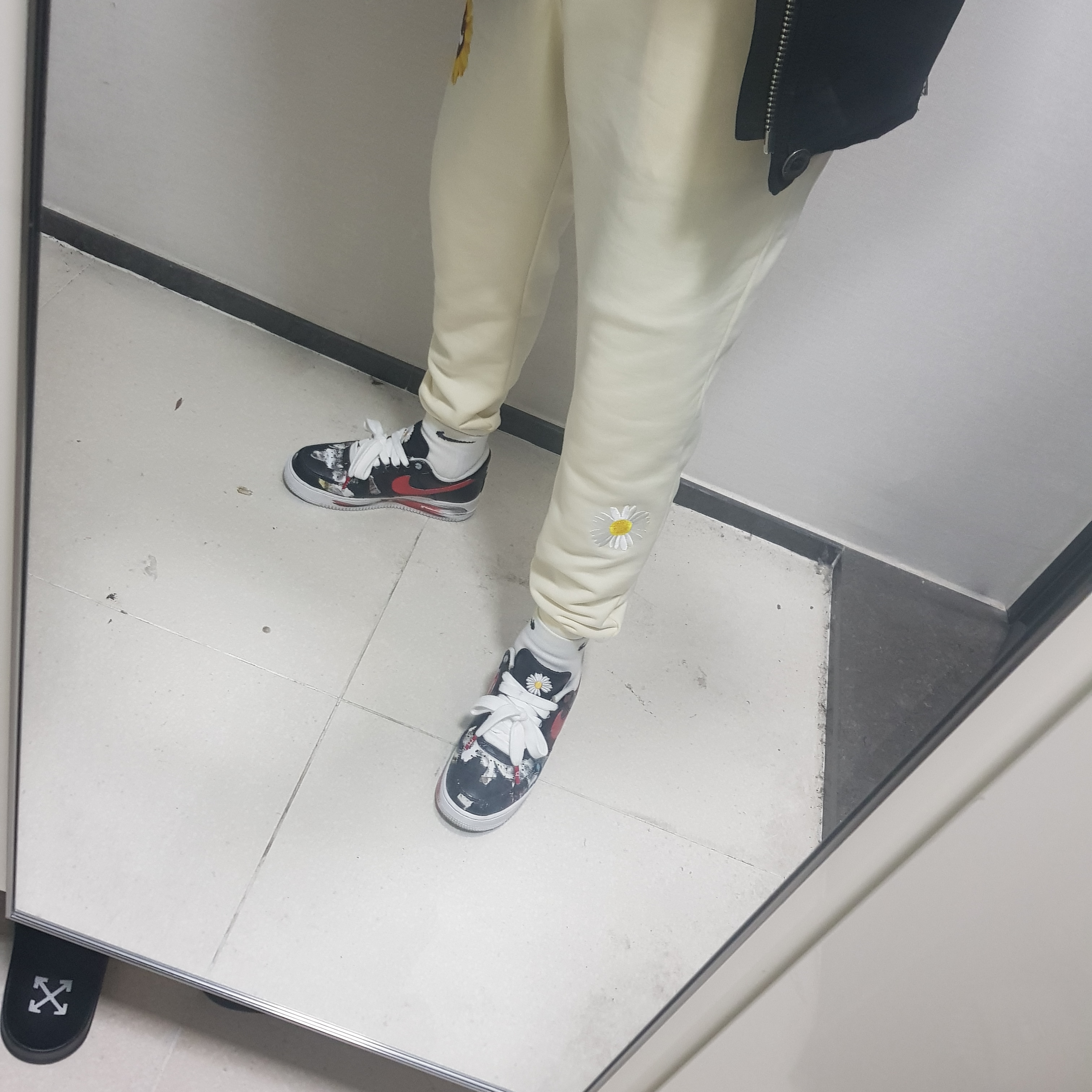 Nike x Peaceminusone Air Force 1 Low Para-Noise 착용 스타일