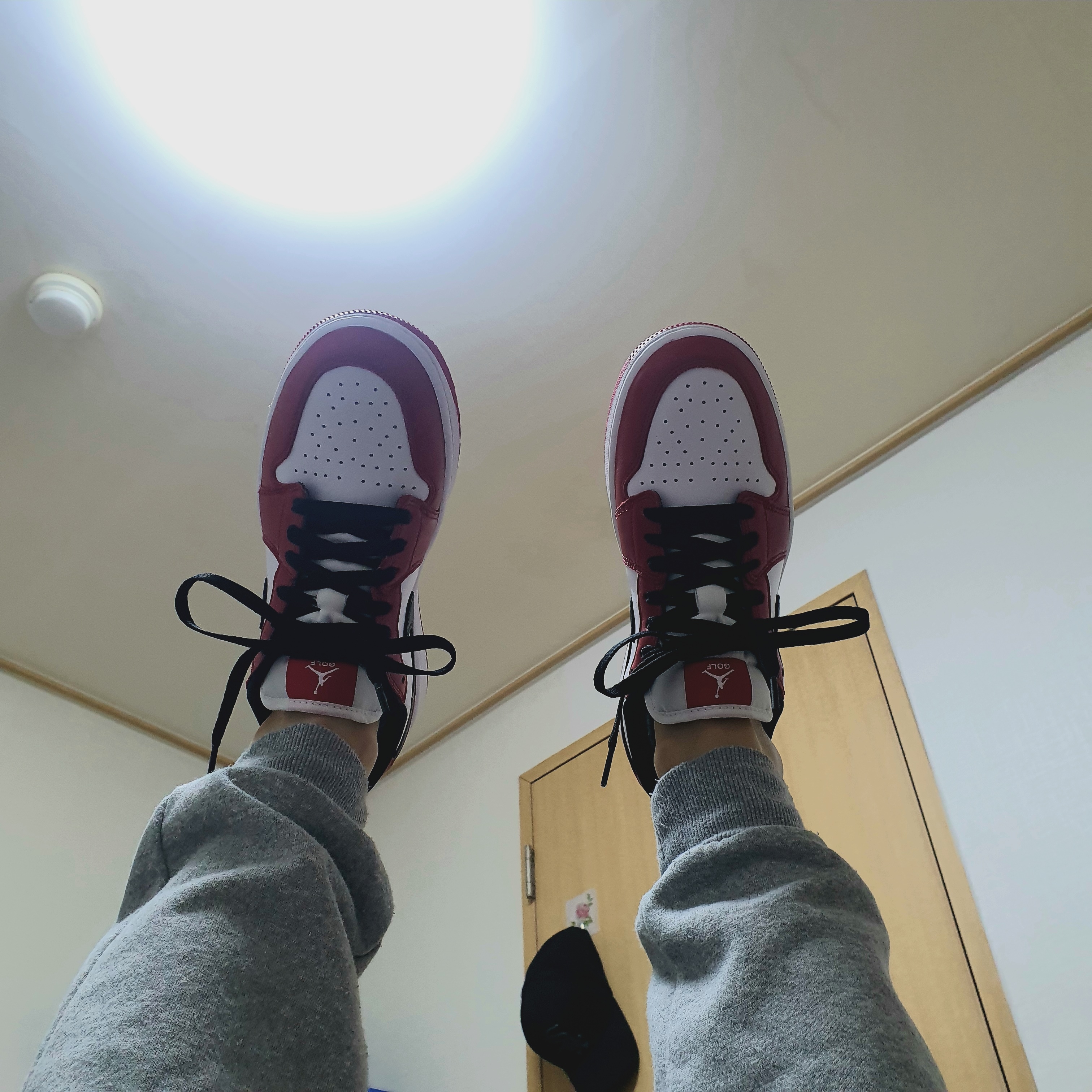 Jordan 1 Low Golf Chicago 착용 스타일 - 1