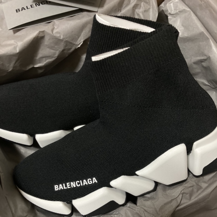 Balenciaga Speed 2.0 Trainer Black Knit White Sole 2021 착용 스타일