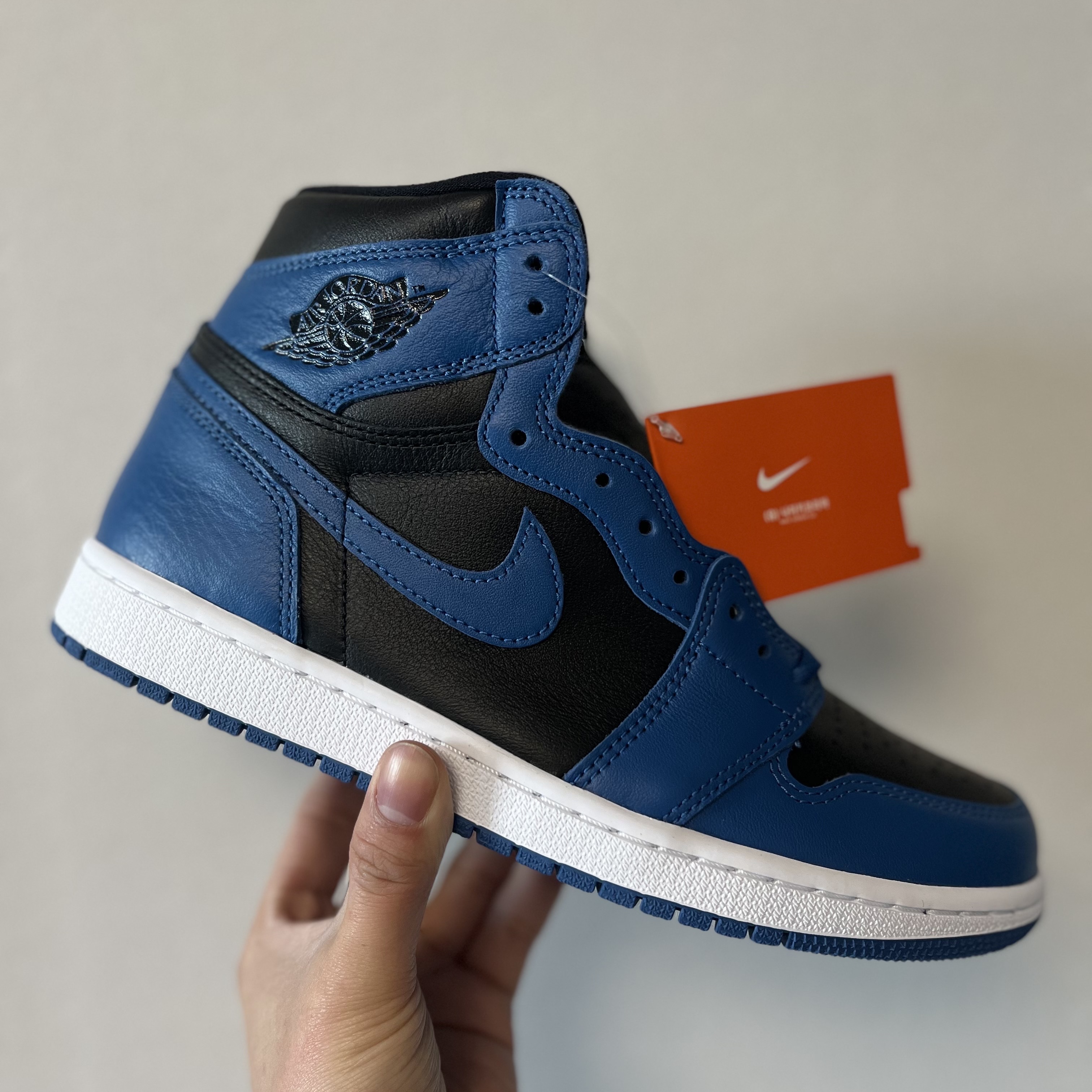 Jordan 1 Retro High OG Dark Marina Blue 착용 스타일