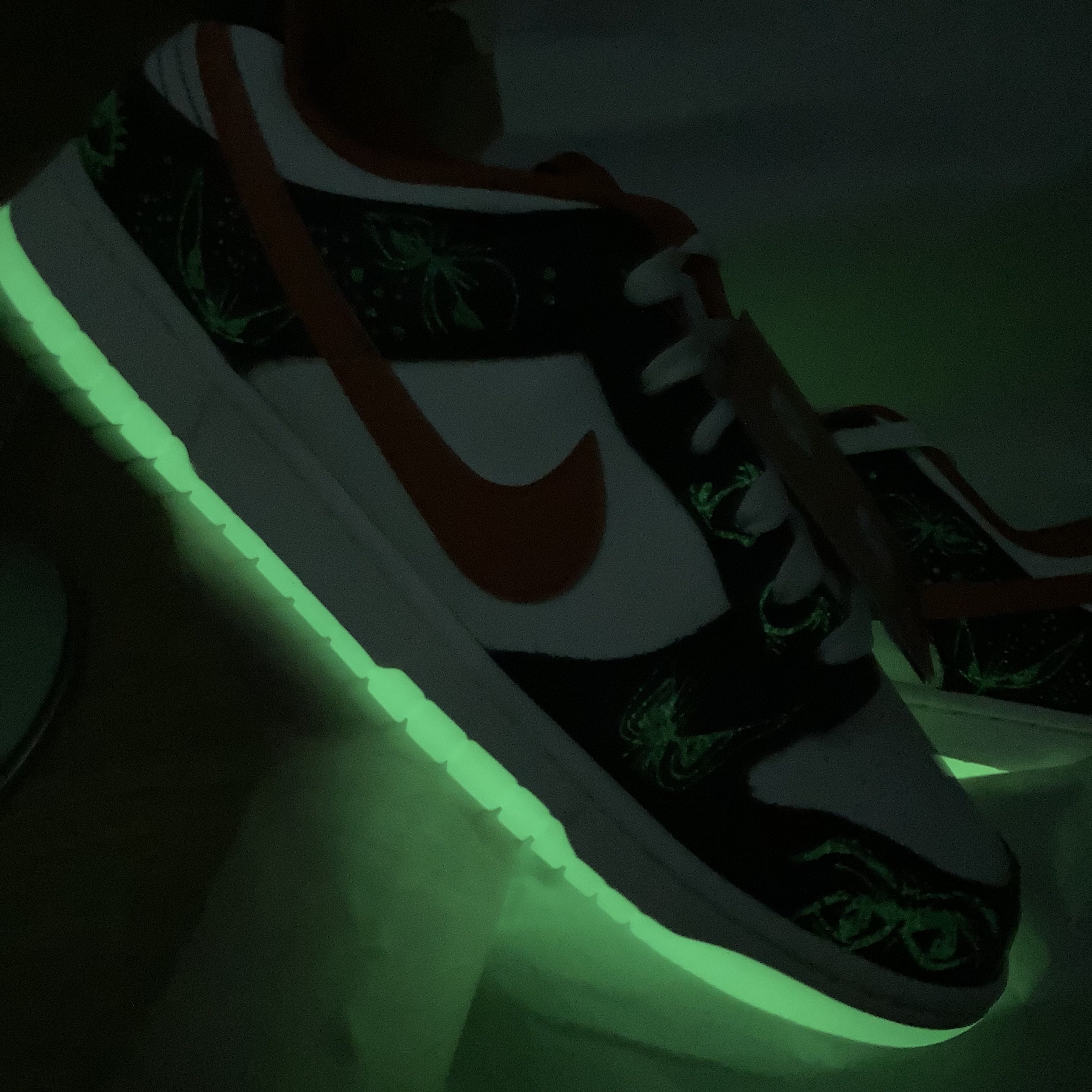 Nike Dunk Low Retro PRM Halloween 착용 스타일 - 1