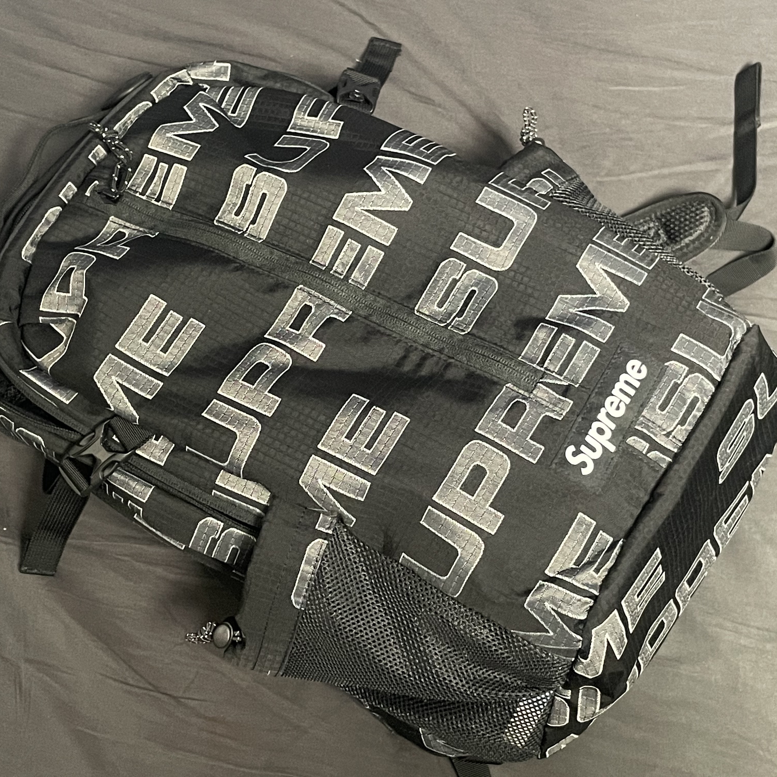 Supreme Backpack Black - 21FW 착용 스타일
