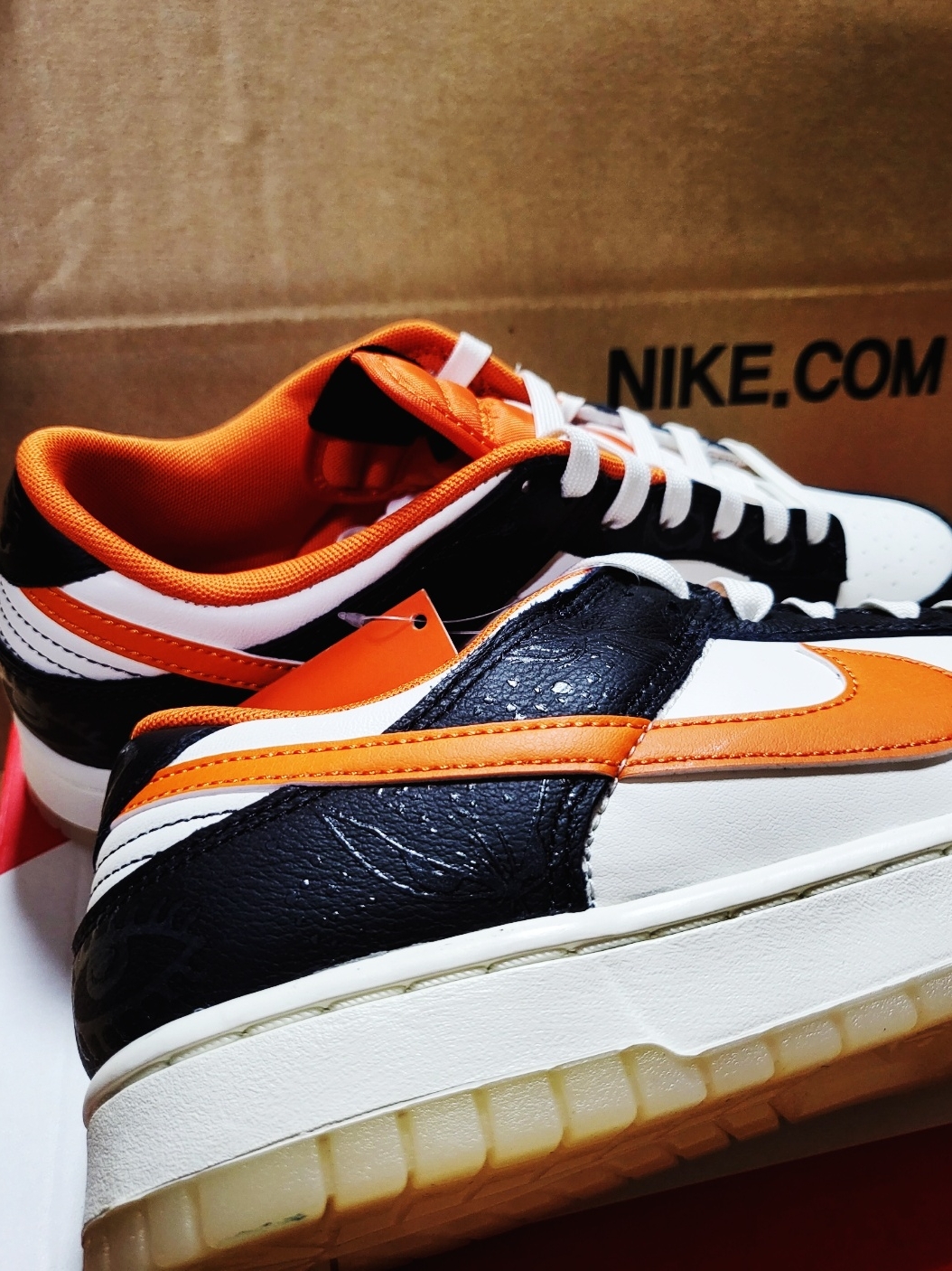 Nike Dunk Low Retro PRM Halloween 착용 스타일