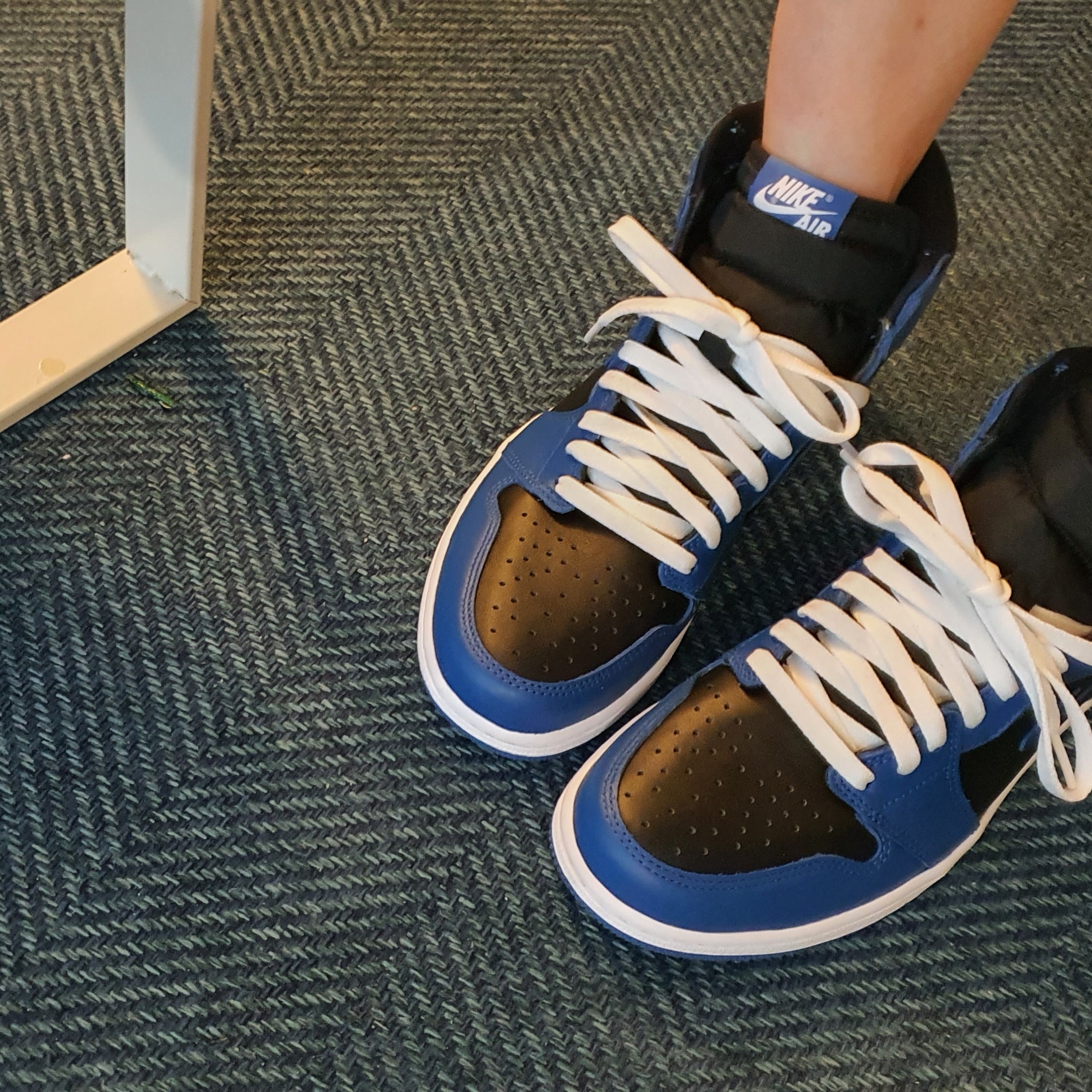 Jordan 1 Retro High OG Dark Marina Blue 착용 스타일