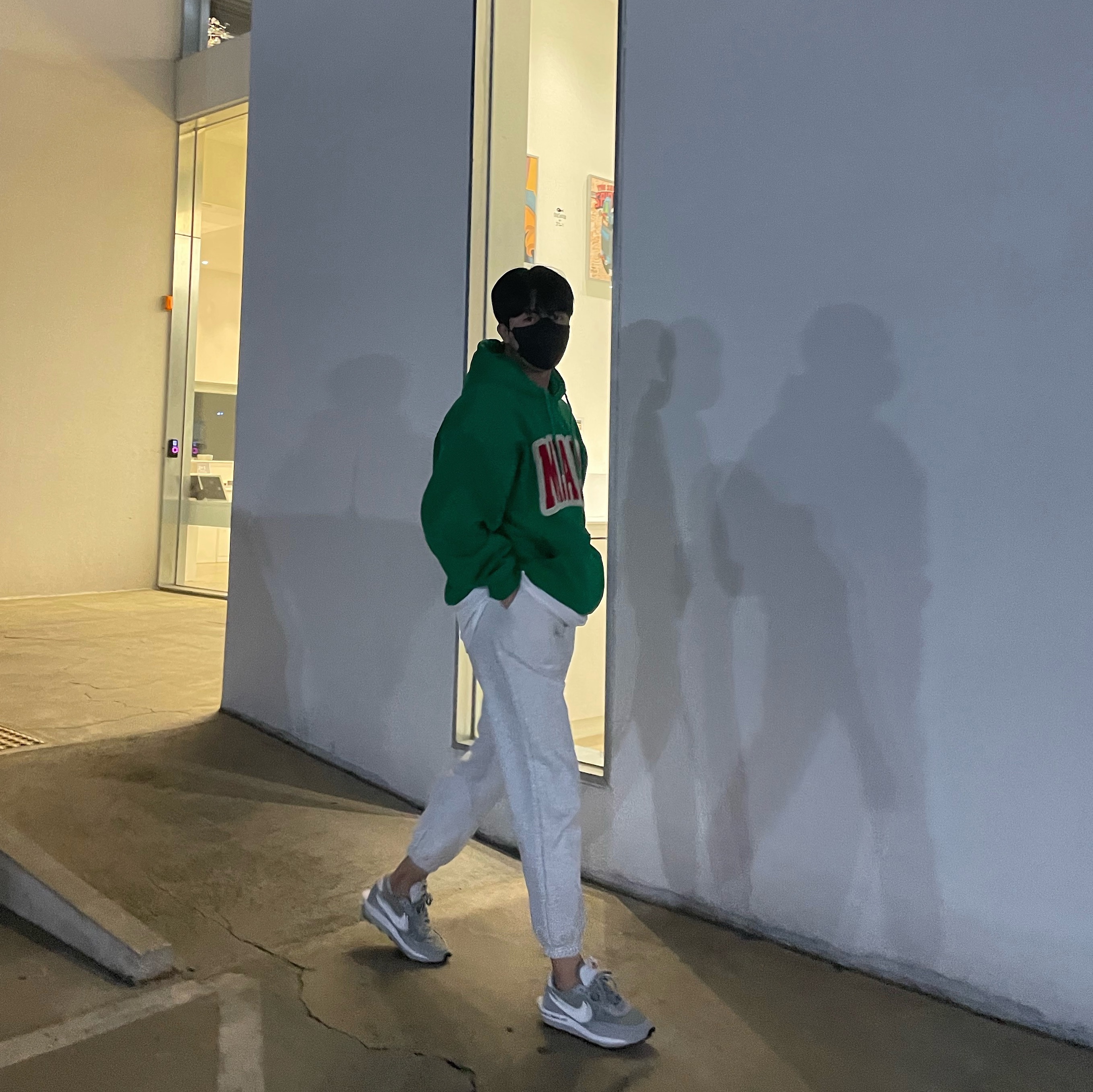 Nike x Sacai x Fragment LDWaffle Light Smoke Grey 착용 스타일