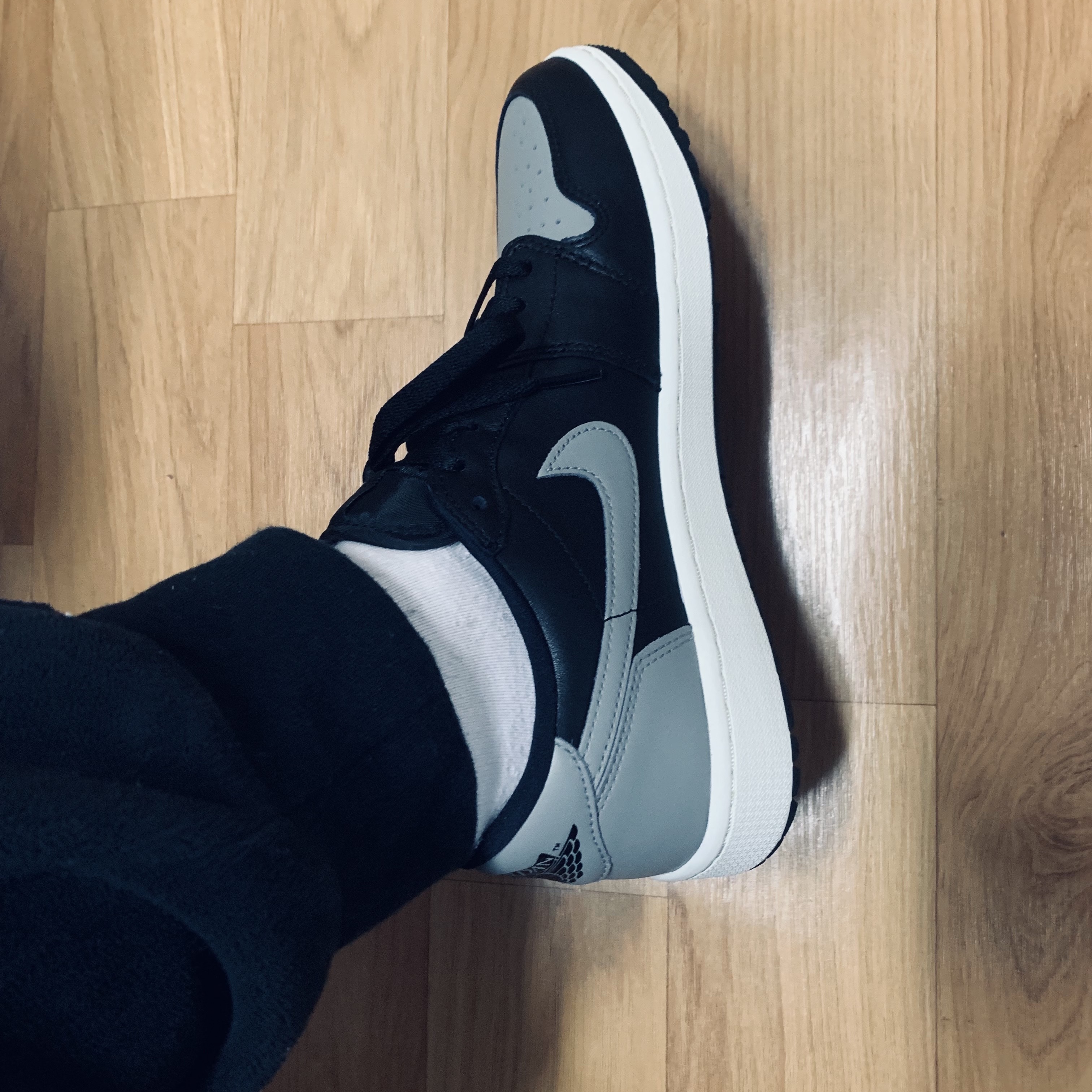 Jordan 1 Low Golf Shadow 착용 스타일 - 3