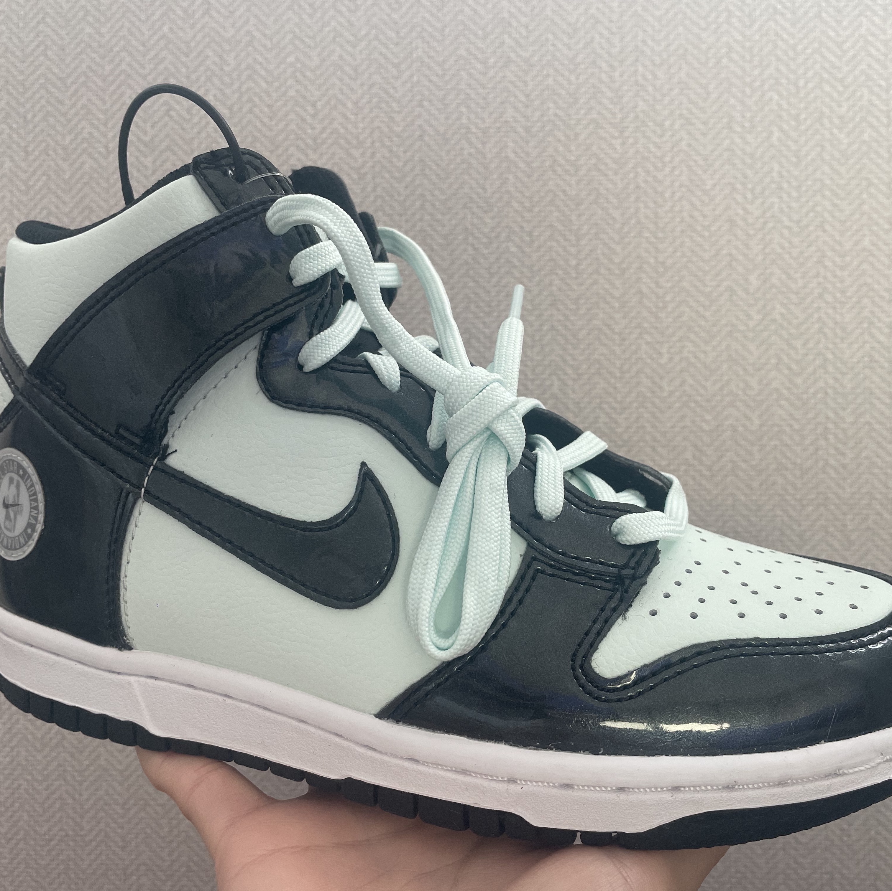 Nike Dunk High Barely Green, (GS) Nike Dunk High Barely Green 착용 스타일 - 1