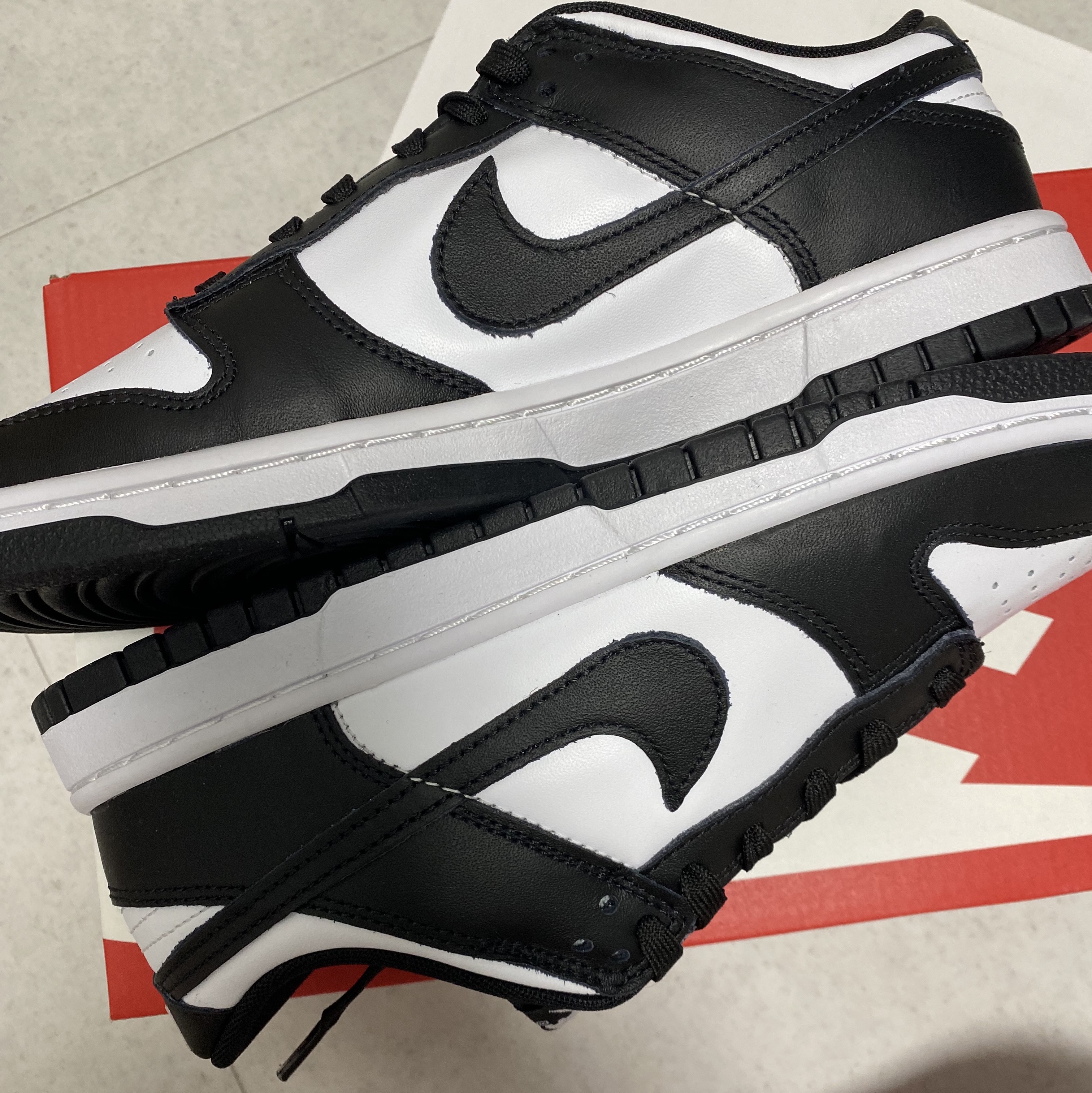 Nike Dunk Low Retro Black 착용 스타일