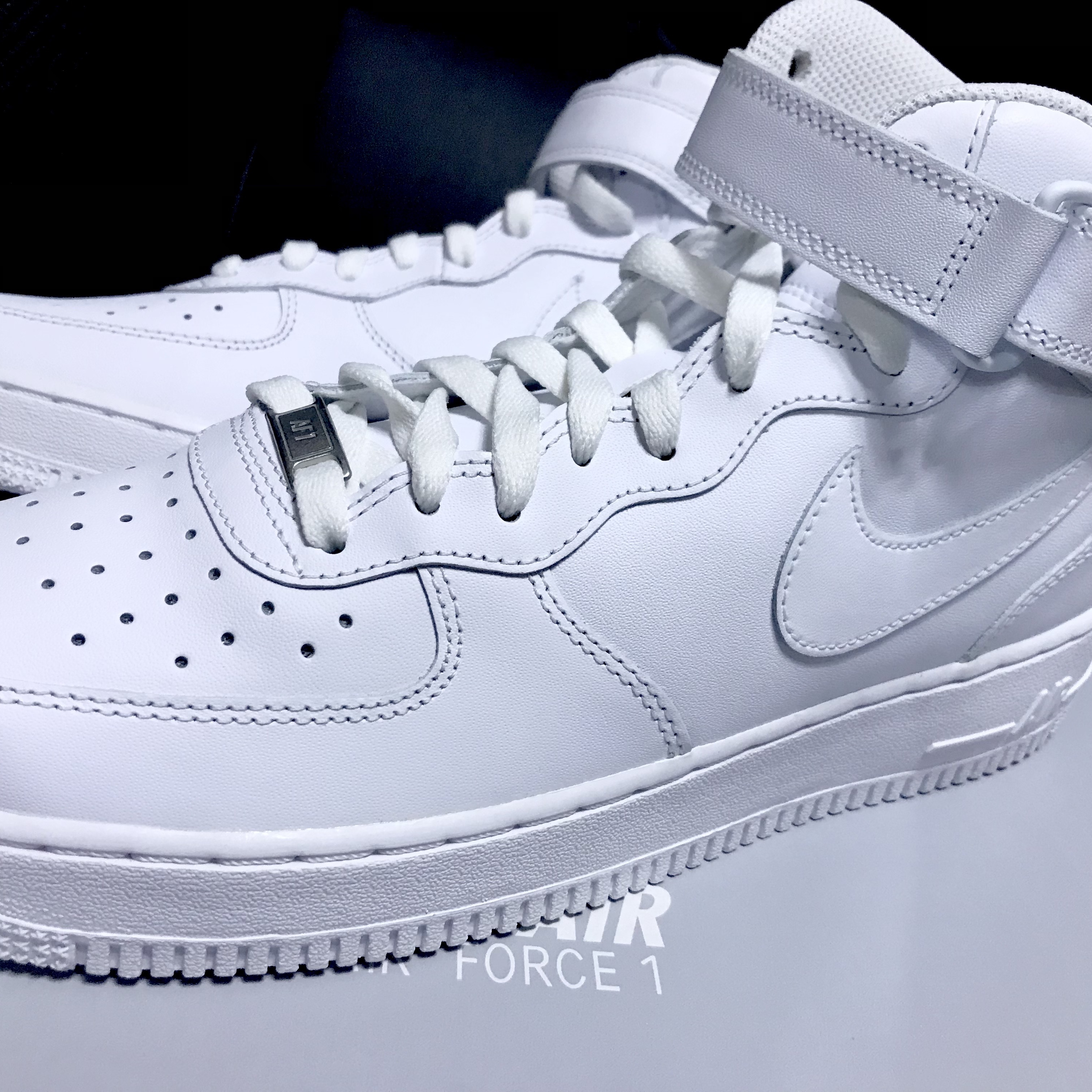 Nike Air Force 1 Mid '07 White 착용 스타일 - 2