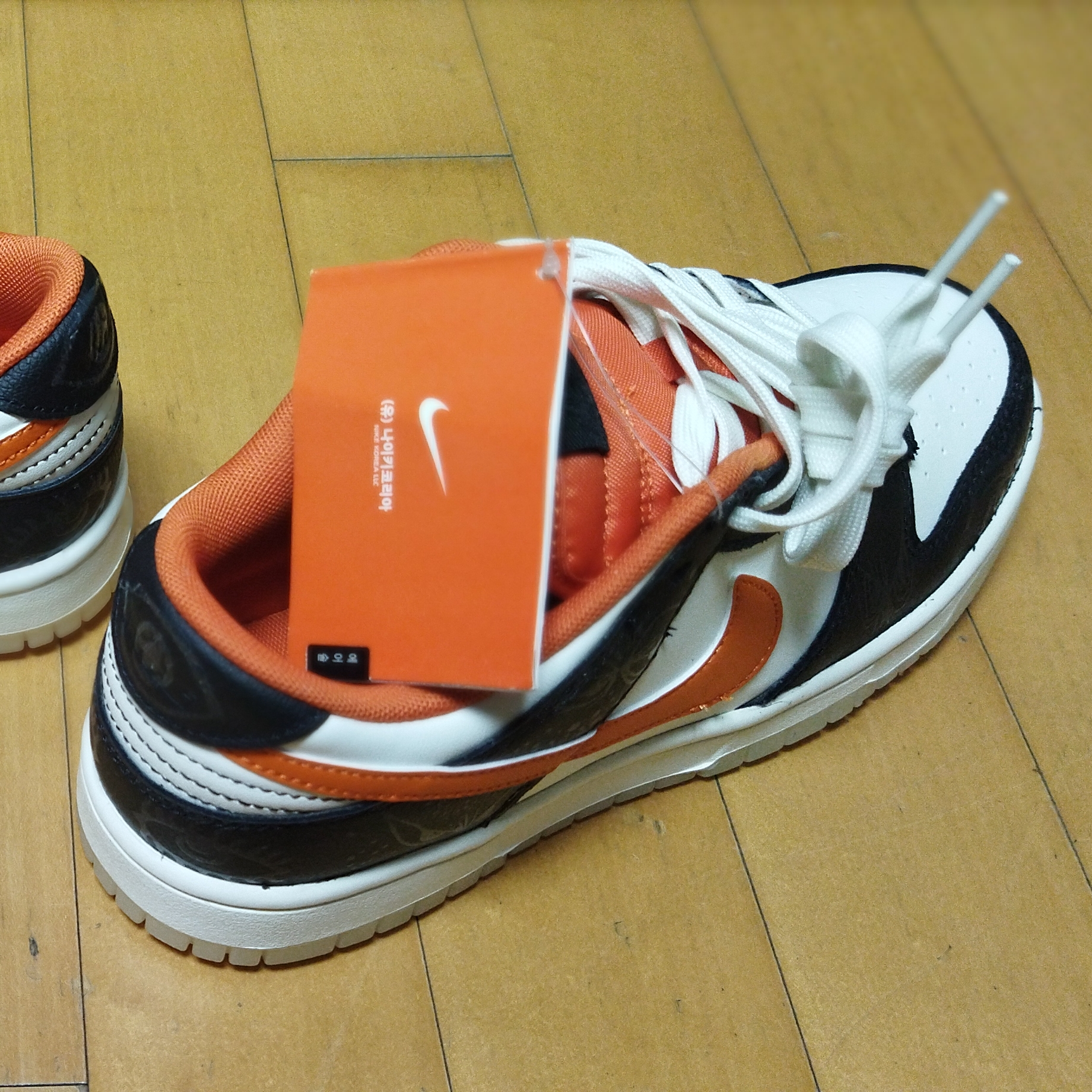 Nike Dunk Low Retro PRM Halloween 착용 스타일 - 1