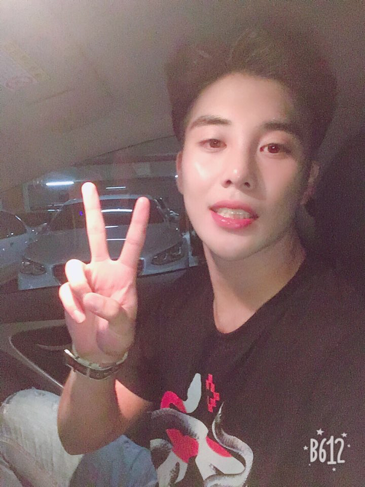 KREAM 프로필 이미지