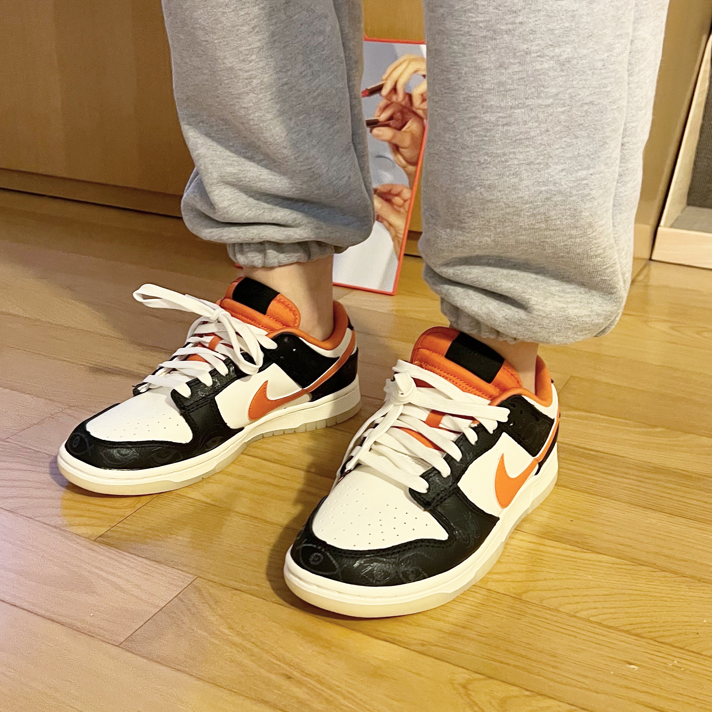 Nike Dunk Low Retro PRM Halloween 착용 스타일