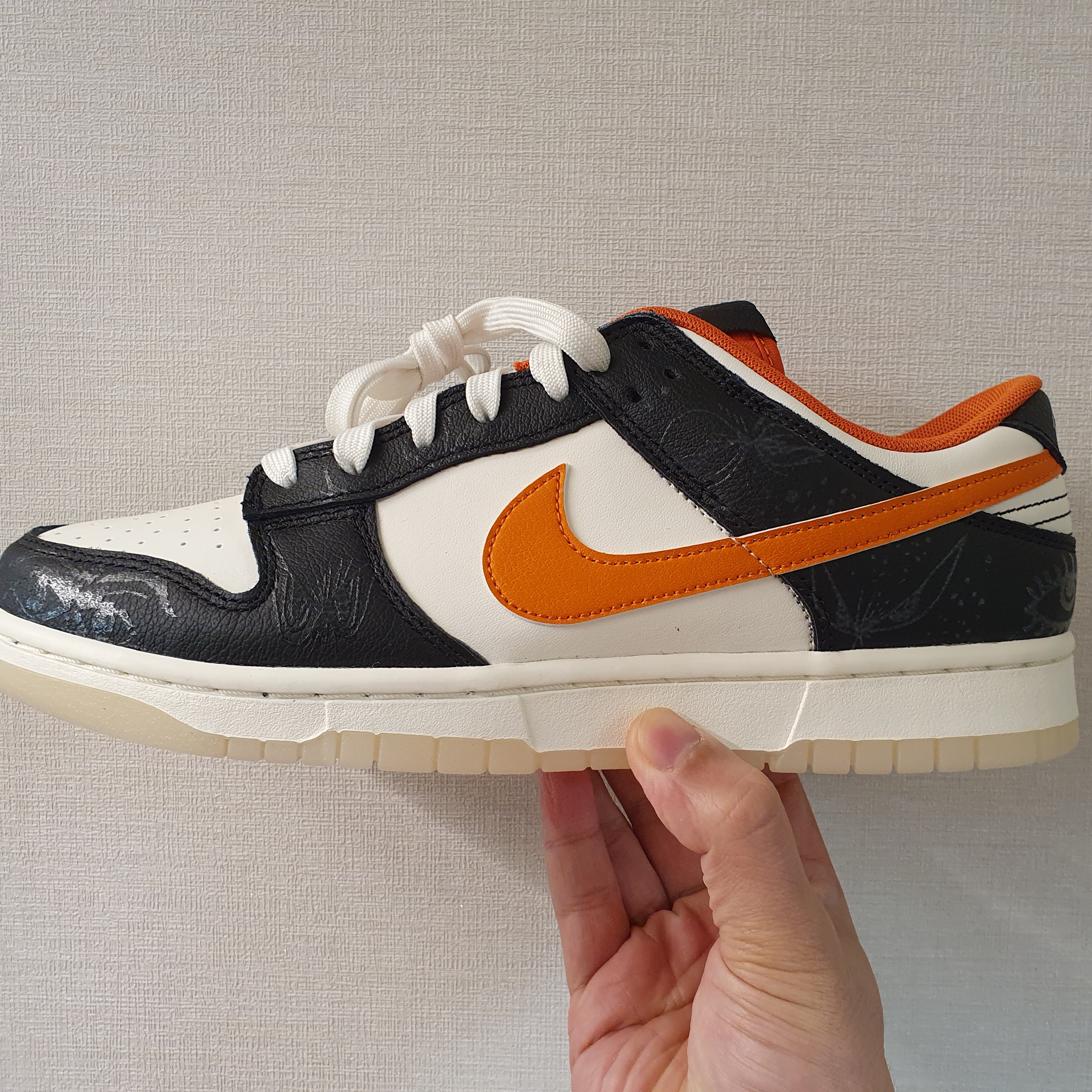 Nike Dunk Low Retro PRM Halloween 착용 스타일 - 2