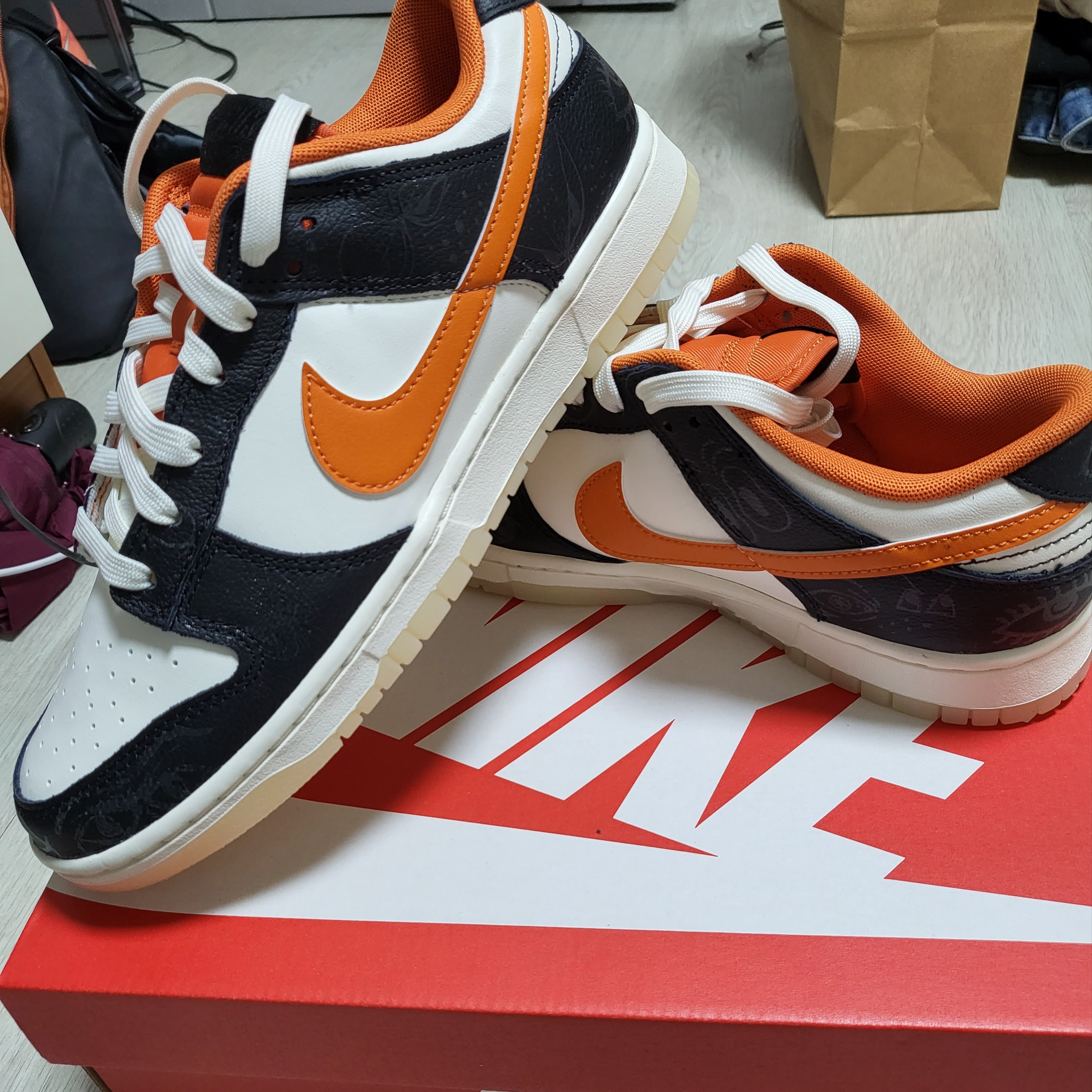 Nike Dunk Low Retro PRM Halloween 착용 스타일 - 1