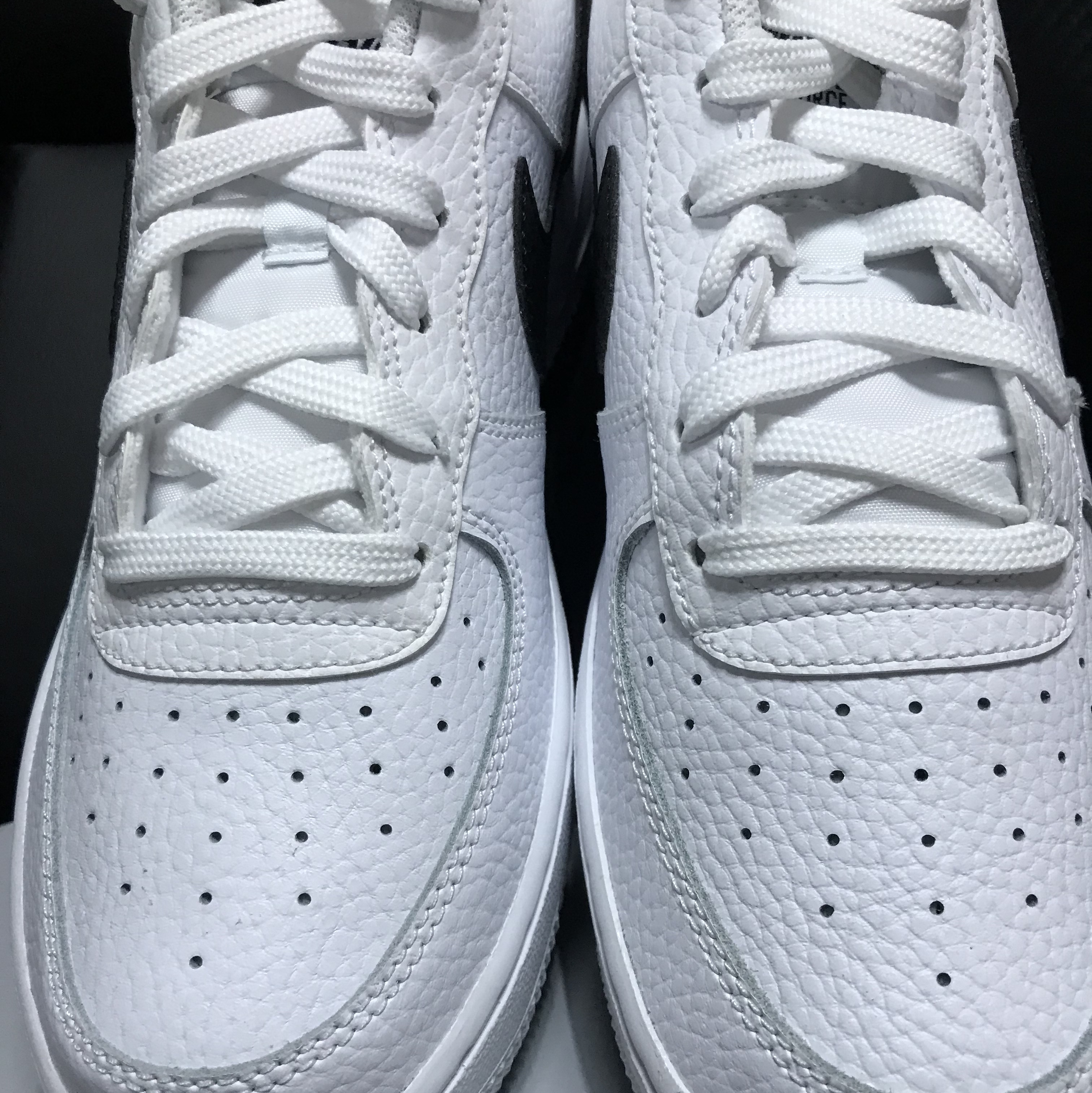 (GS) Nike Air Force 1 White Black 착용 스타일 - 2