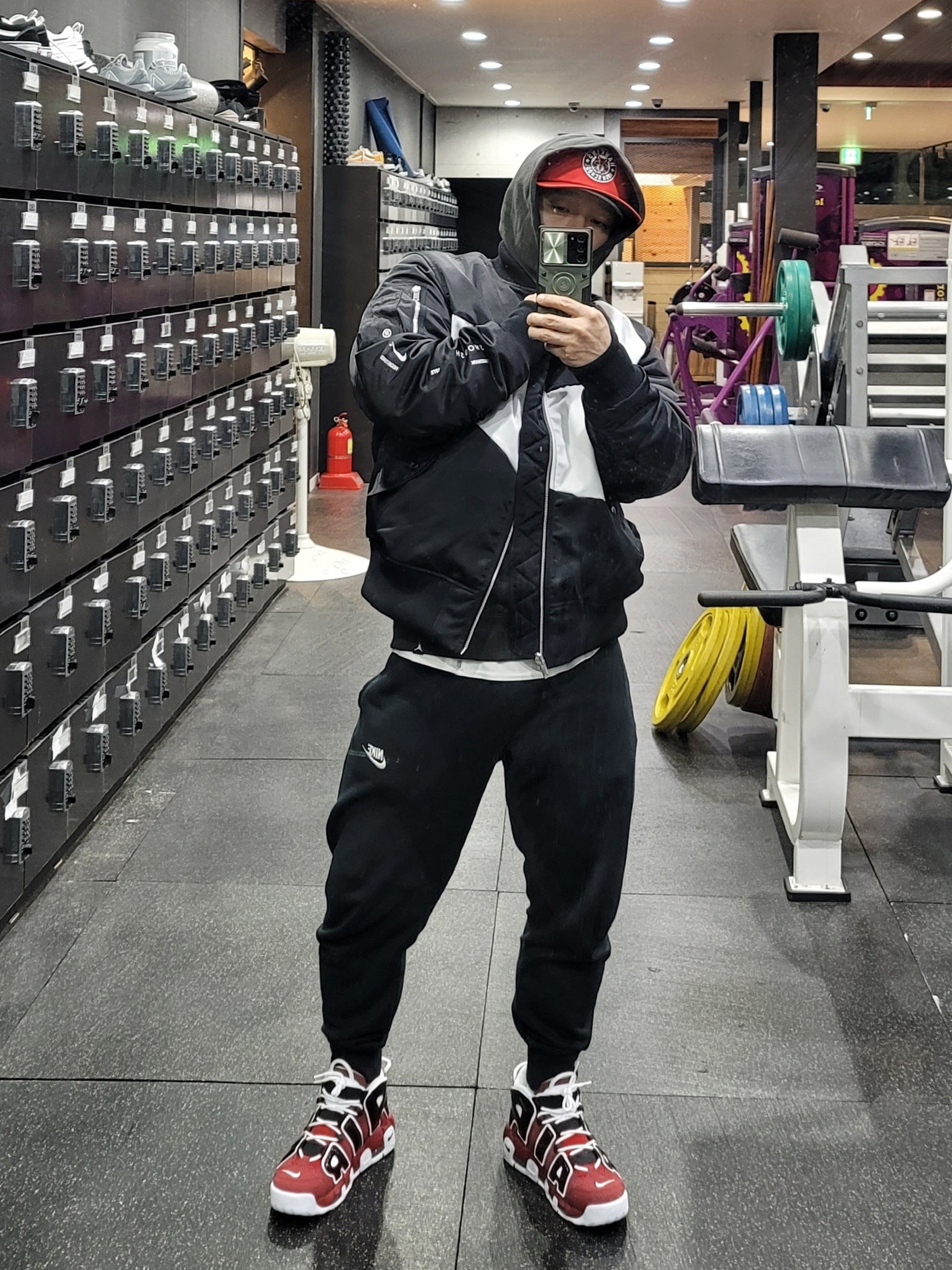 Nike Air More Uptempo 96 Bulls 2021, Nike NSW Swoosh Therma-Fit Bomber Black - Asia 착용 스타일 - 1