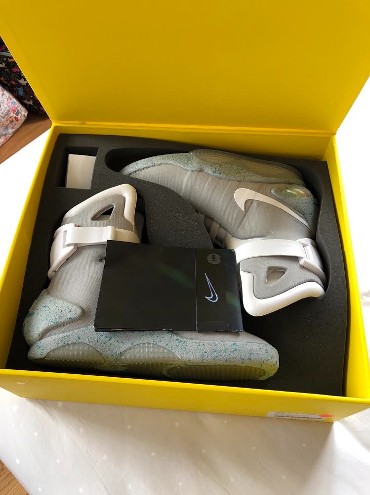 Nike MAG Back to the Future 2011 착용 스타일 - 1