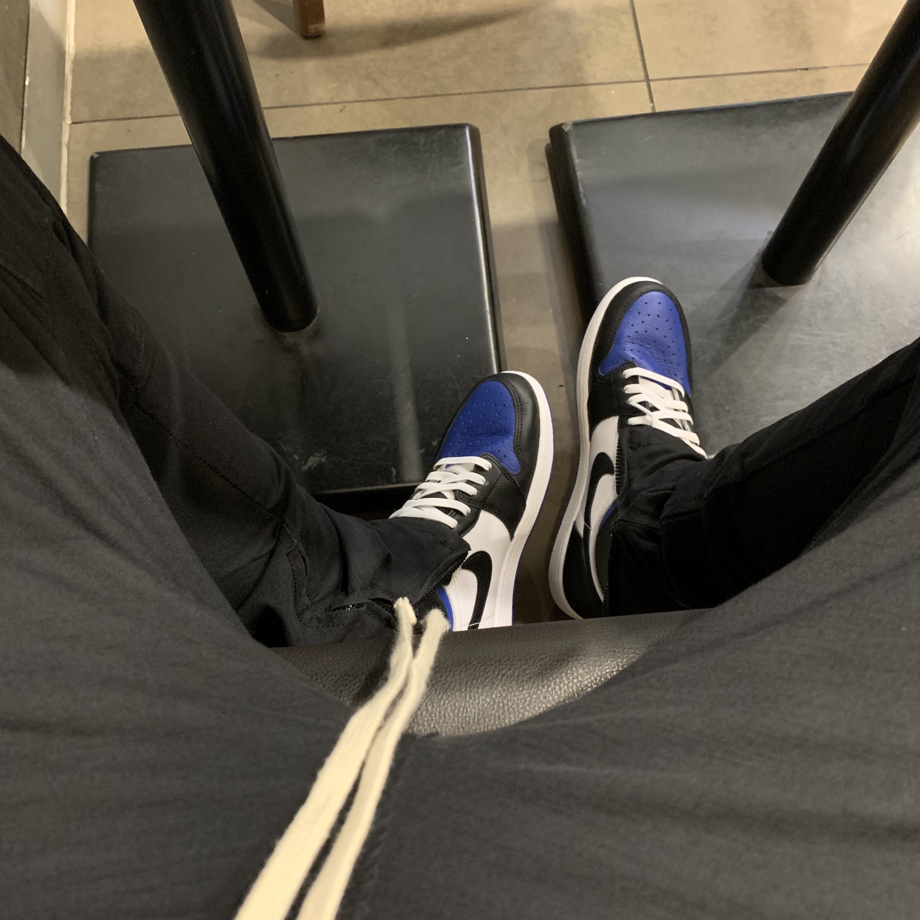 Jordan 1 Retro High OG Black Mocha, Essentials Sweatpants Oatmeal - 21SS 착용 스타일 - 3