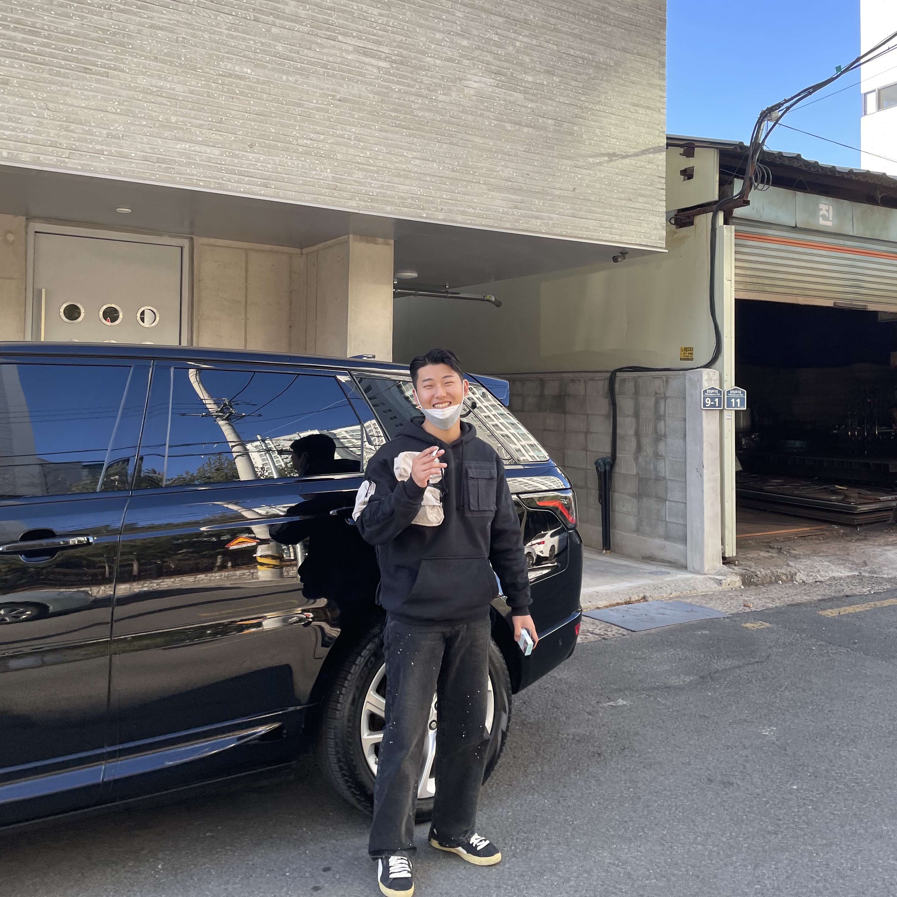 Nike x Travis Scott NRG AG Utility Hoodie Black, Zara x Ader Error Slit Jeans Black 착용 스타일