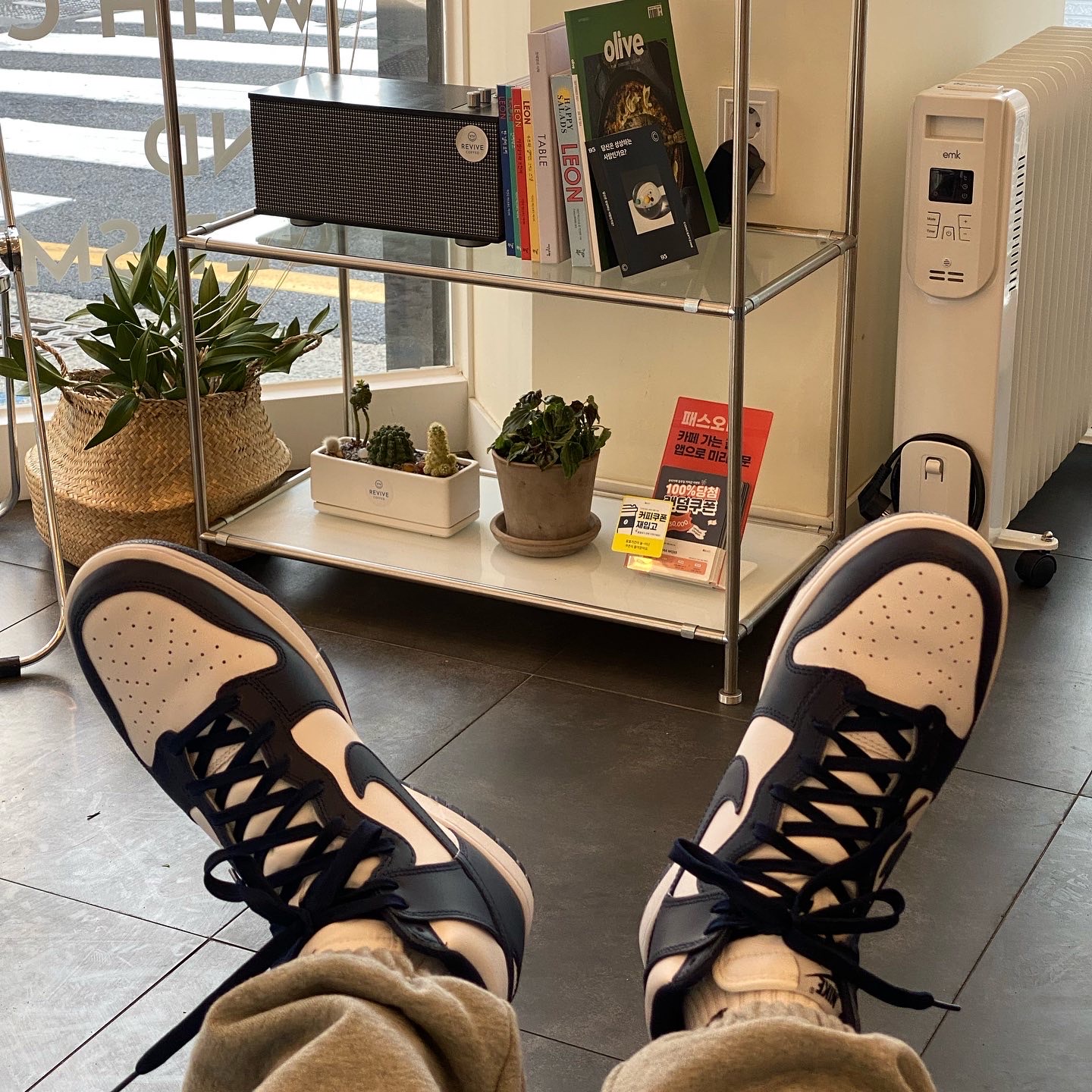 Nike Dunk High Retro Championship Navy 착용 스타일