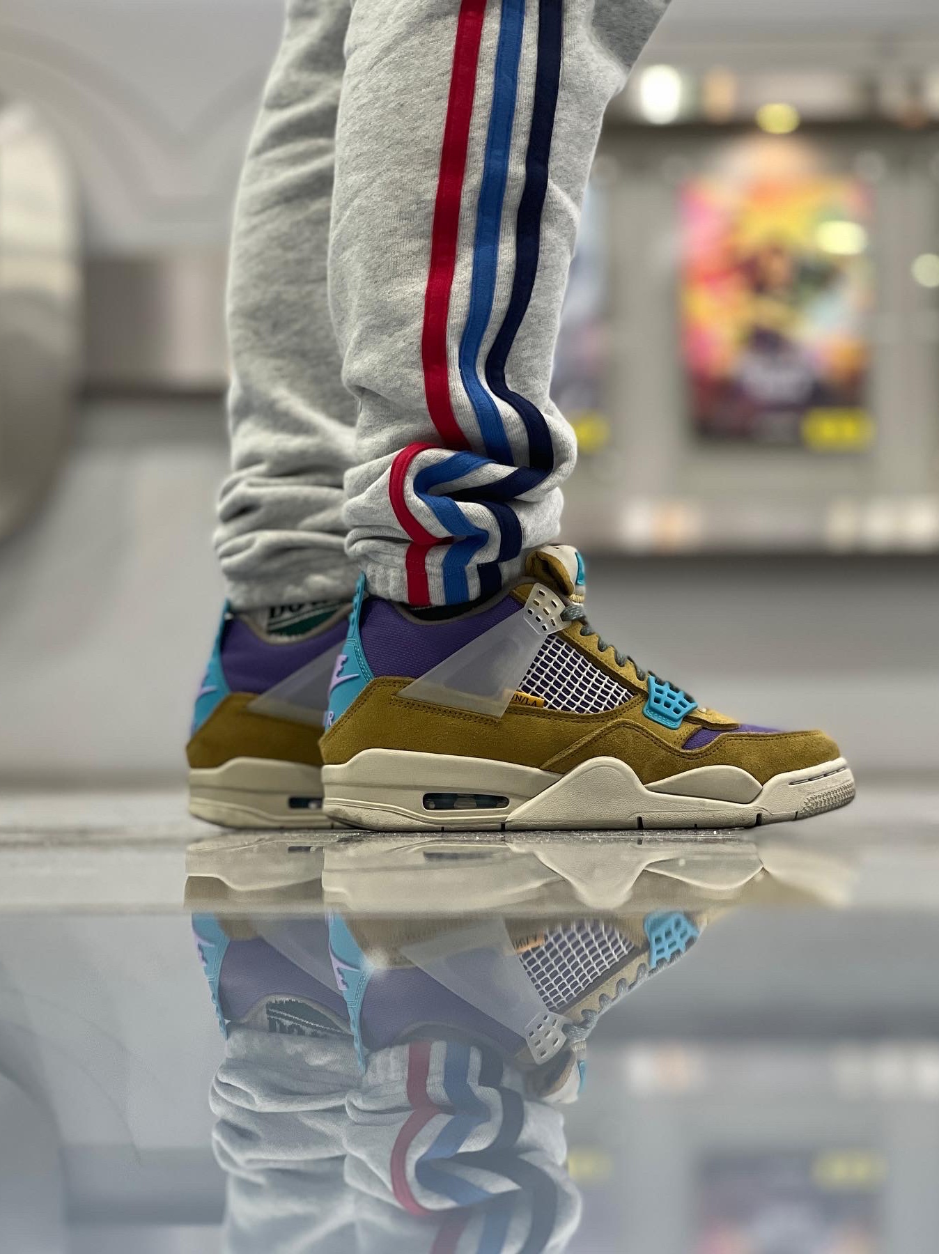Jordan 4 x Union Retro SP Desert Moss 착용 스타일 - 1