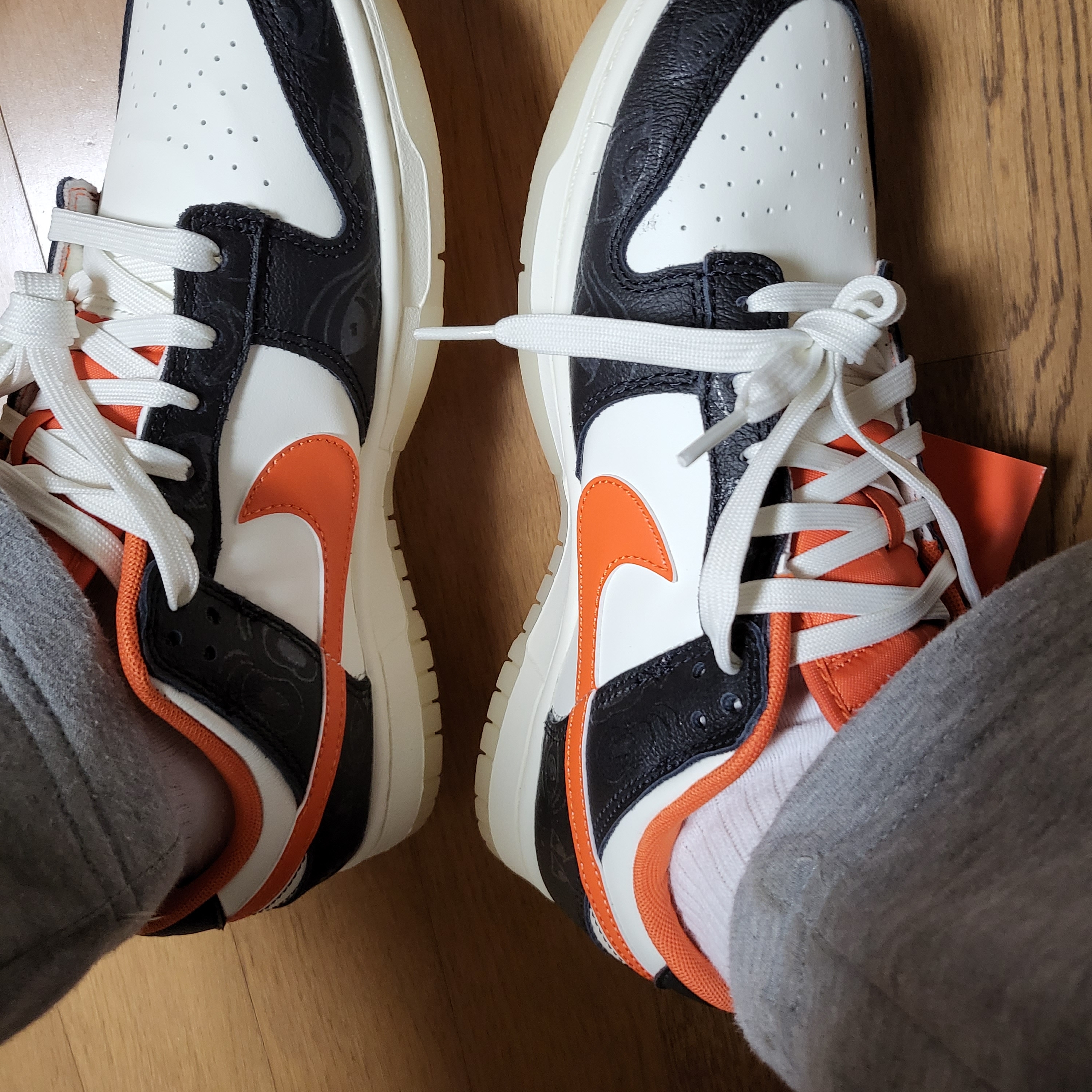 Nike Dunk Low Retro PRM Halloween 착용 스타일 - 2