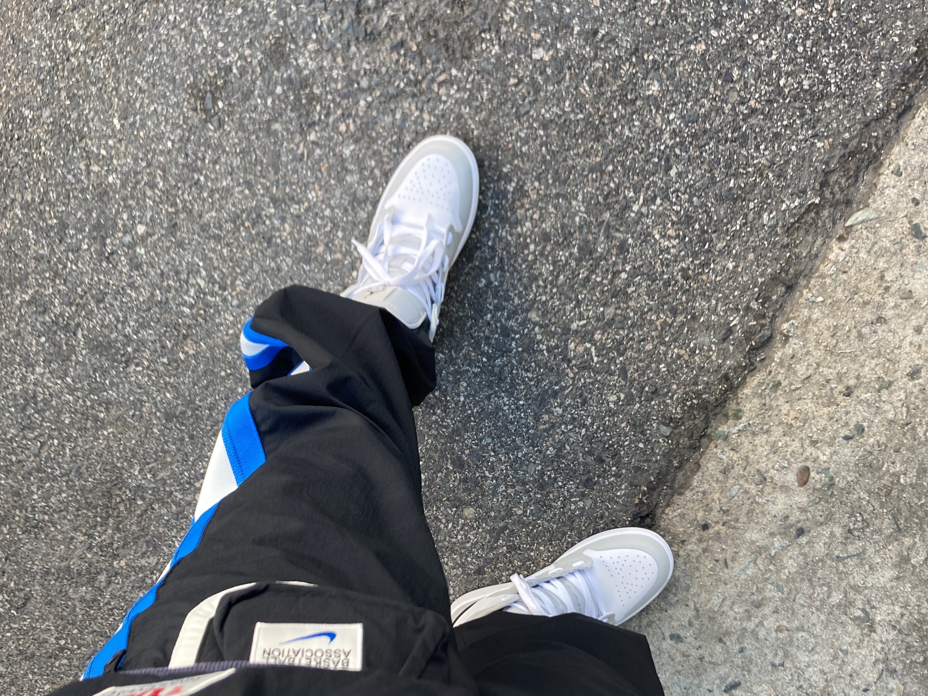 (W) Jordan 1 Mid Grey Fog, Nike x Undercover NRG Track Suit Black - Asia 착용 스타일 - 2