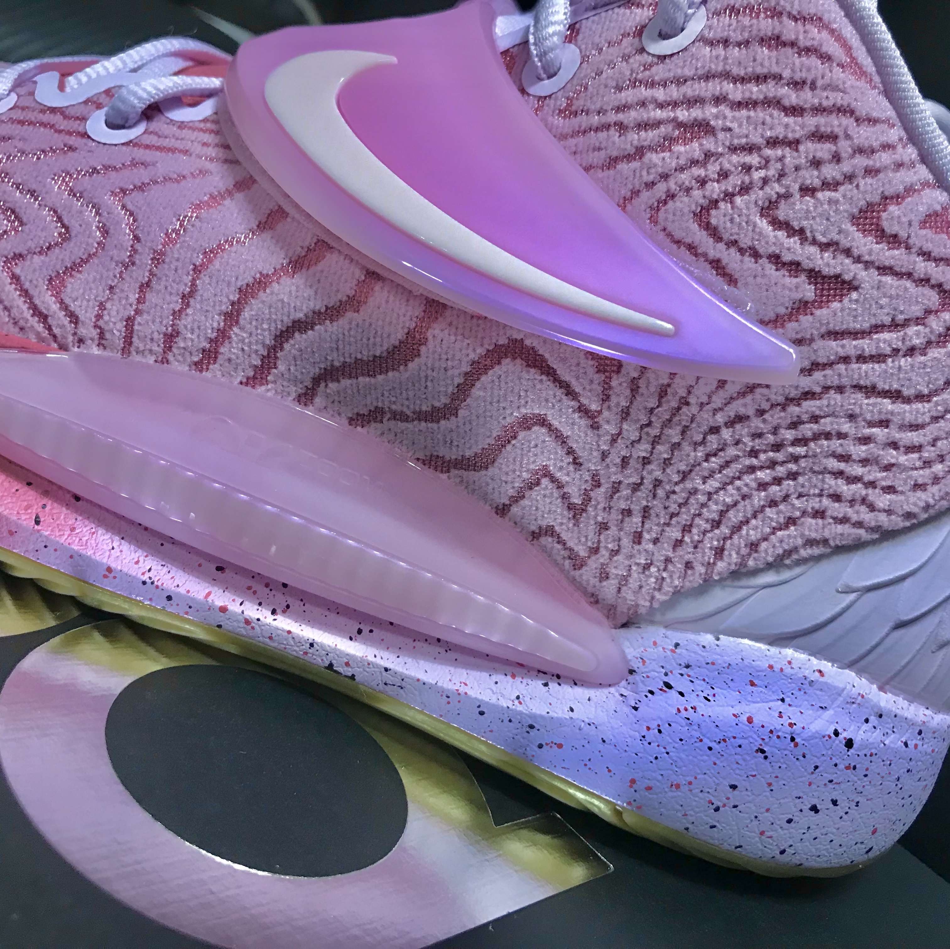 Nike KD 14 Seasonal EP Legal Pink 착용 스타일 - 1