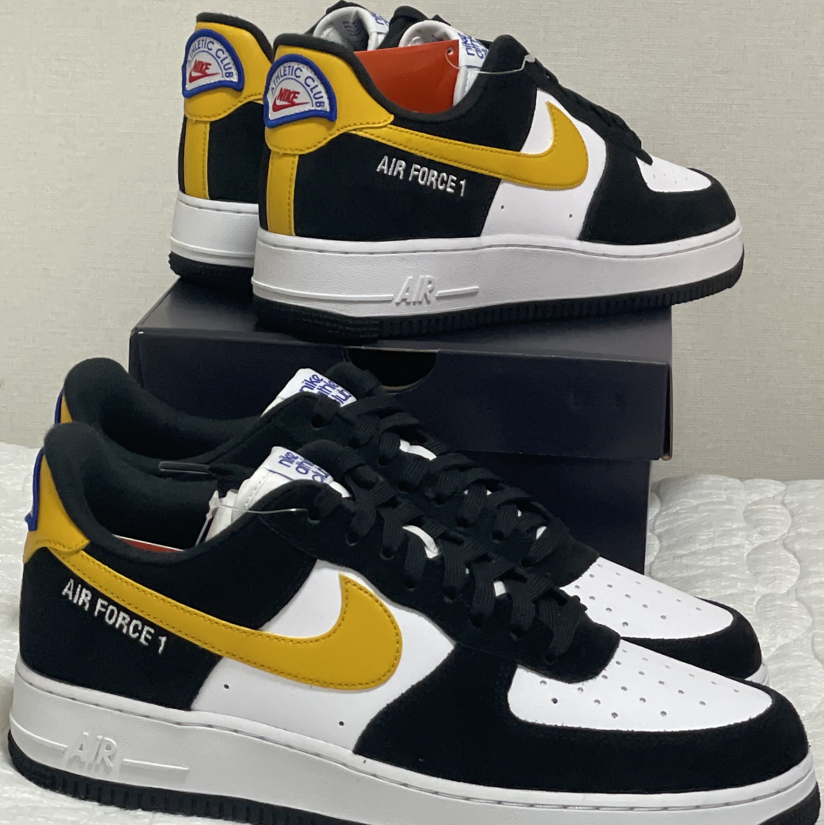 Nike Air Force 1 '07 LV8 Athletic Club Black Dark Sulfur 착용 스타일