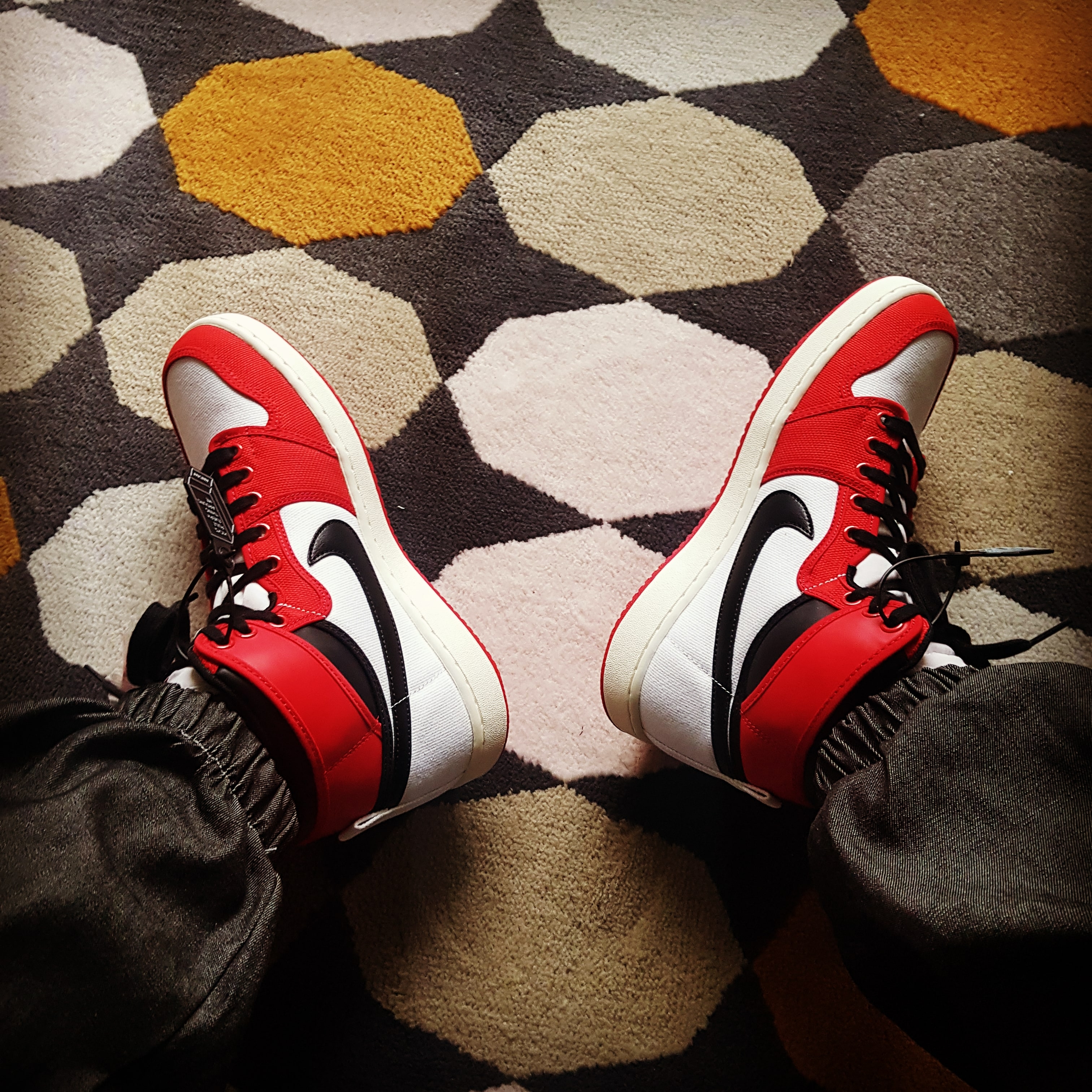 Jordan 1 KO Chicago 2021 착용 스타일 - 1