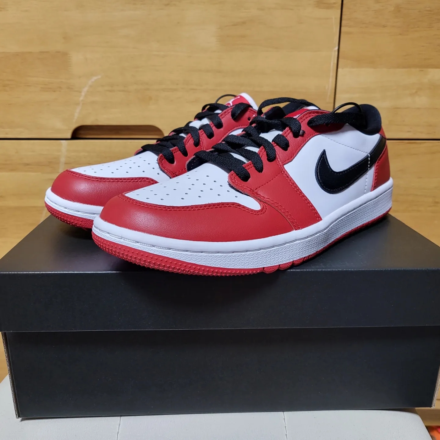 Jordan 1 Low Golf Chicago 착용 스타일 - 2