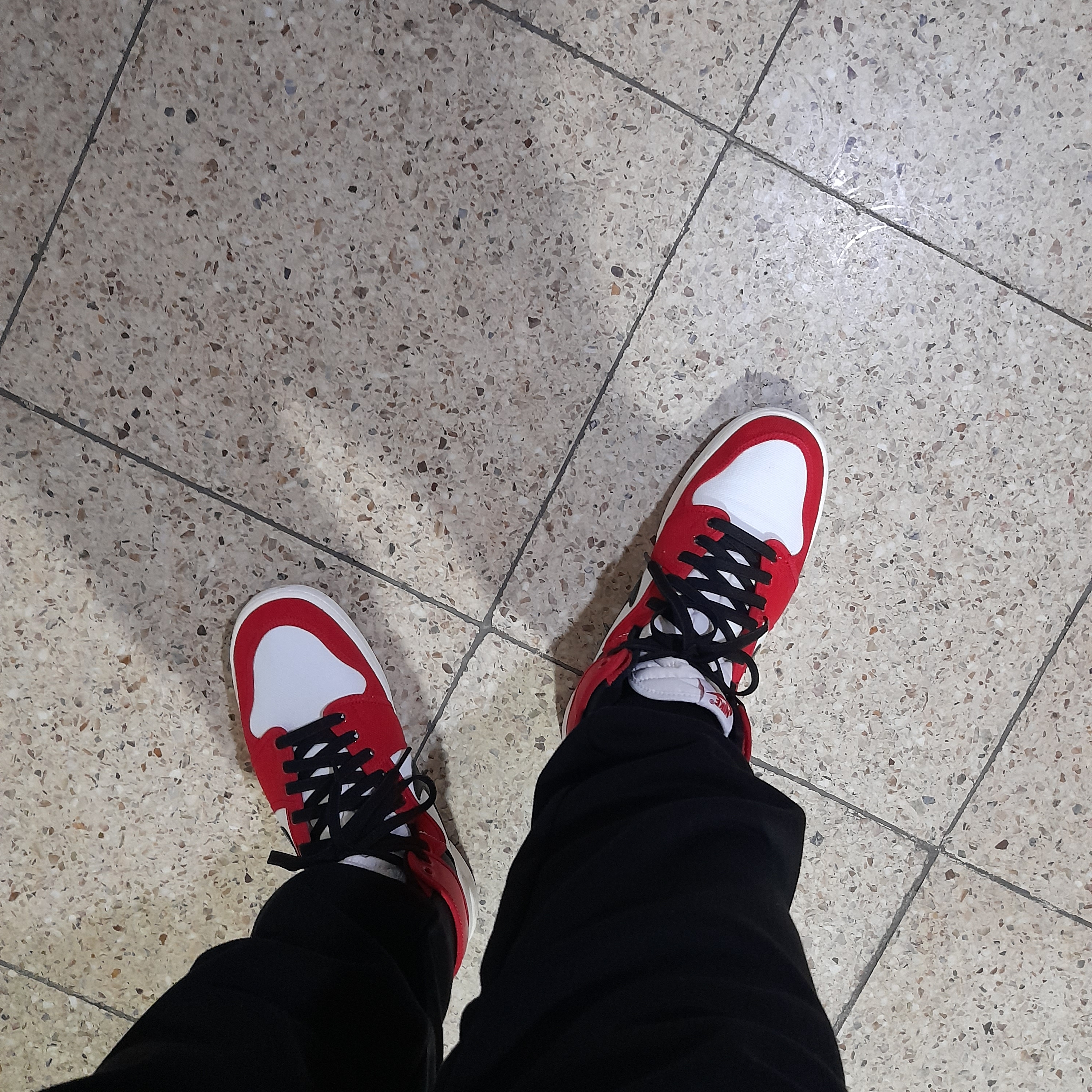 Jordan 1 KO Chicago 2021 착용 스타일 - 4