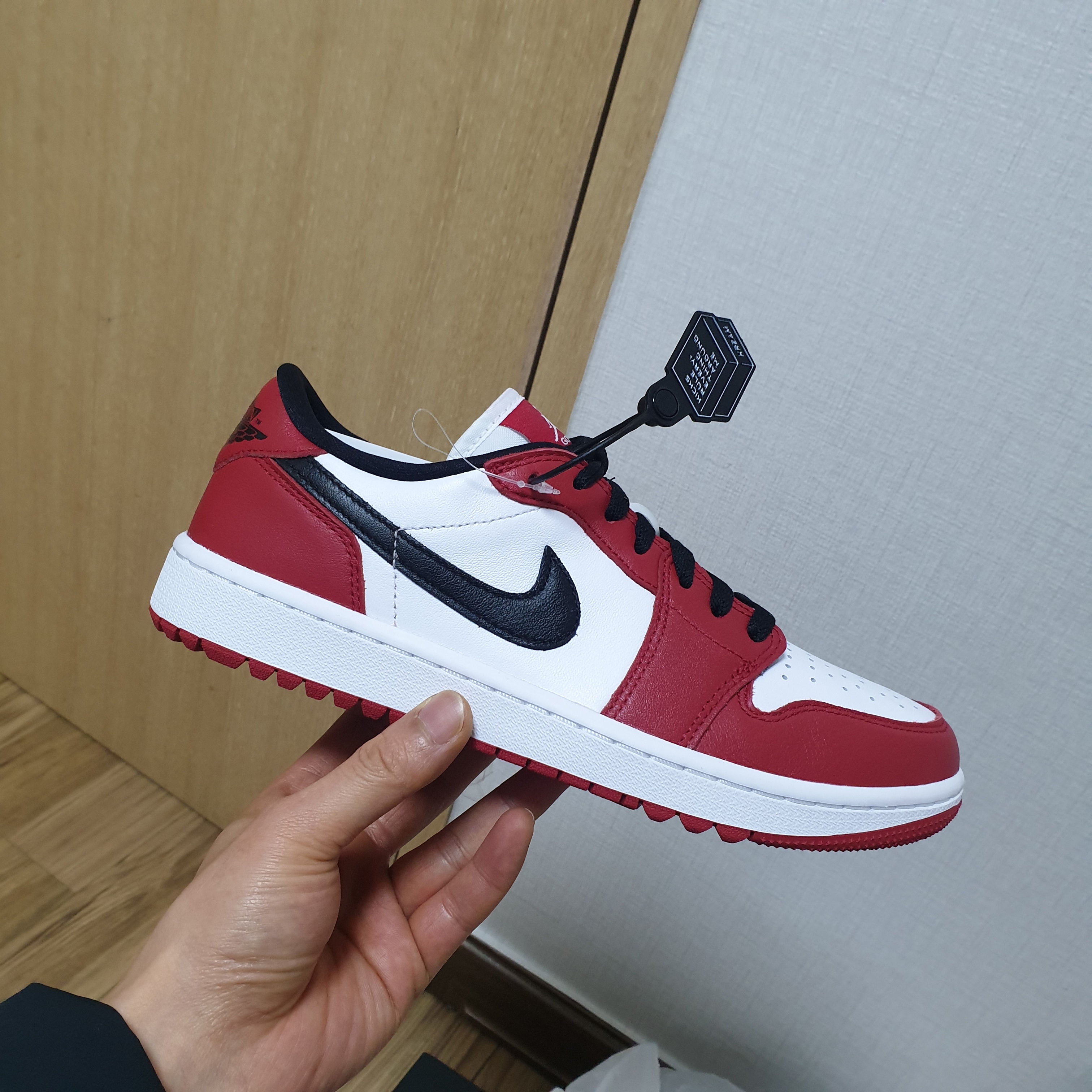 Jordan 1 Low Golf Chicago 착용 스타일 - 2