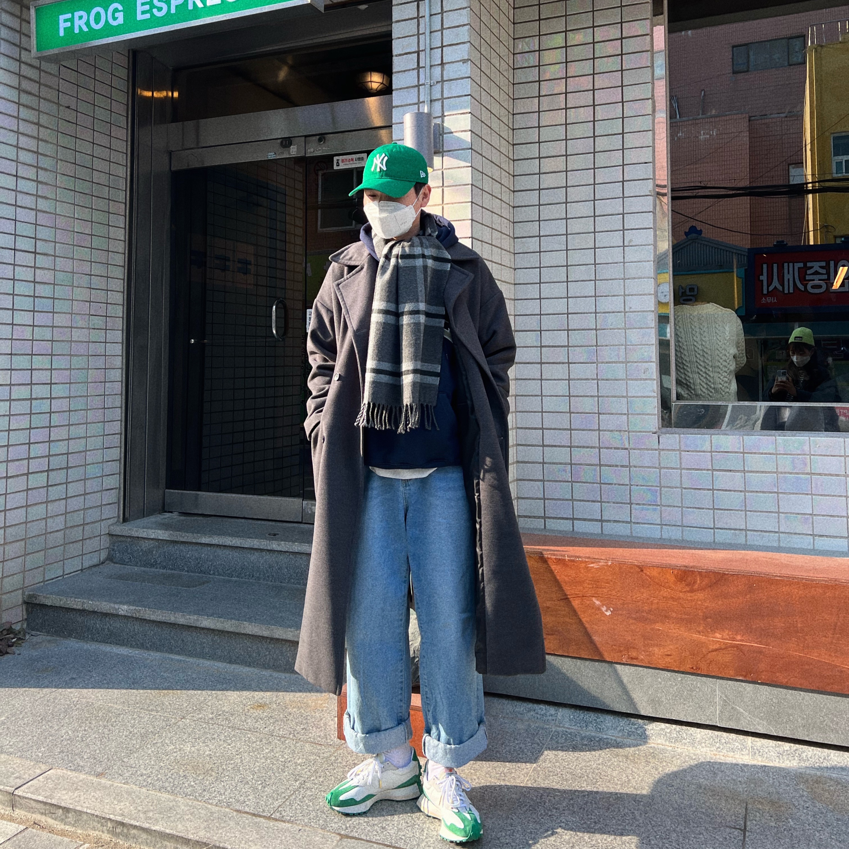 New Balance x Casablanca 327 Idealist Green 착용 스타일