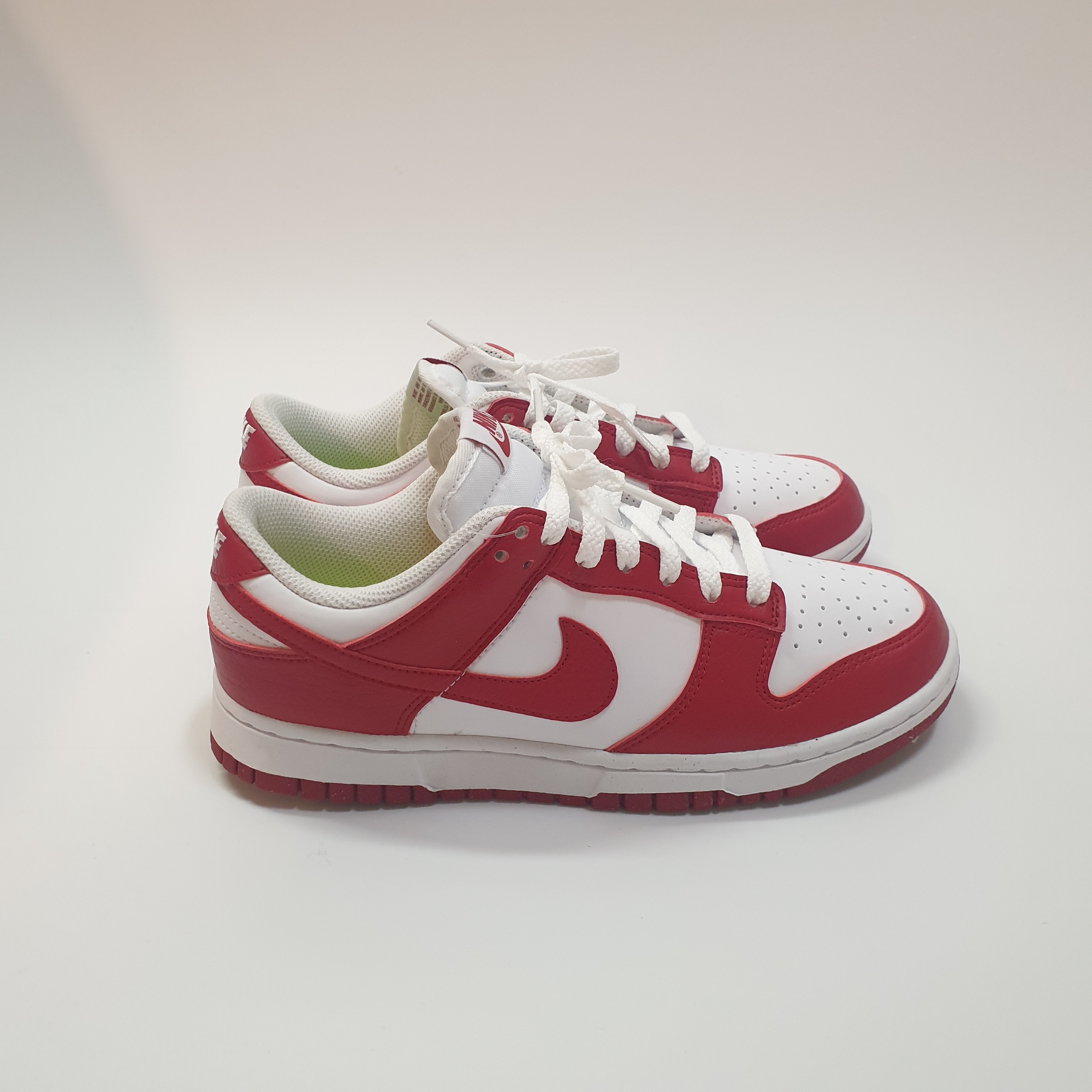(W) Nike Dunk Low Next Nature Gym Red, Jordan 1 Low Gym Red White 착용 스타일 - 2