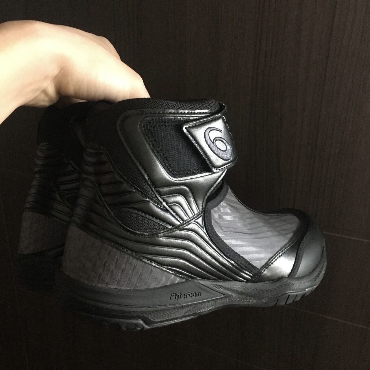 Asics x Kiko Kostadinov Gel-Nepxa Black 착용 스타일 - 2