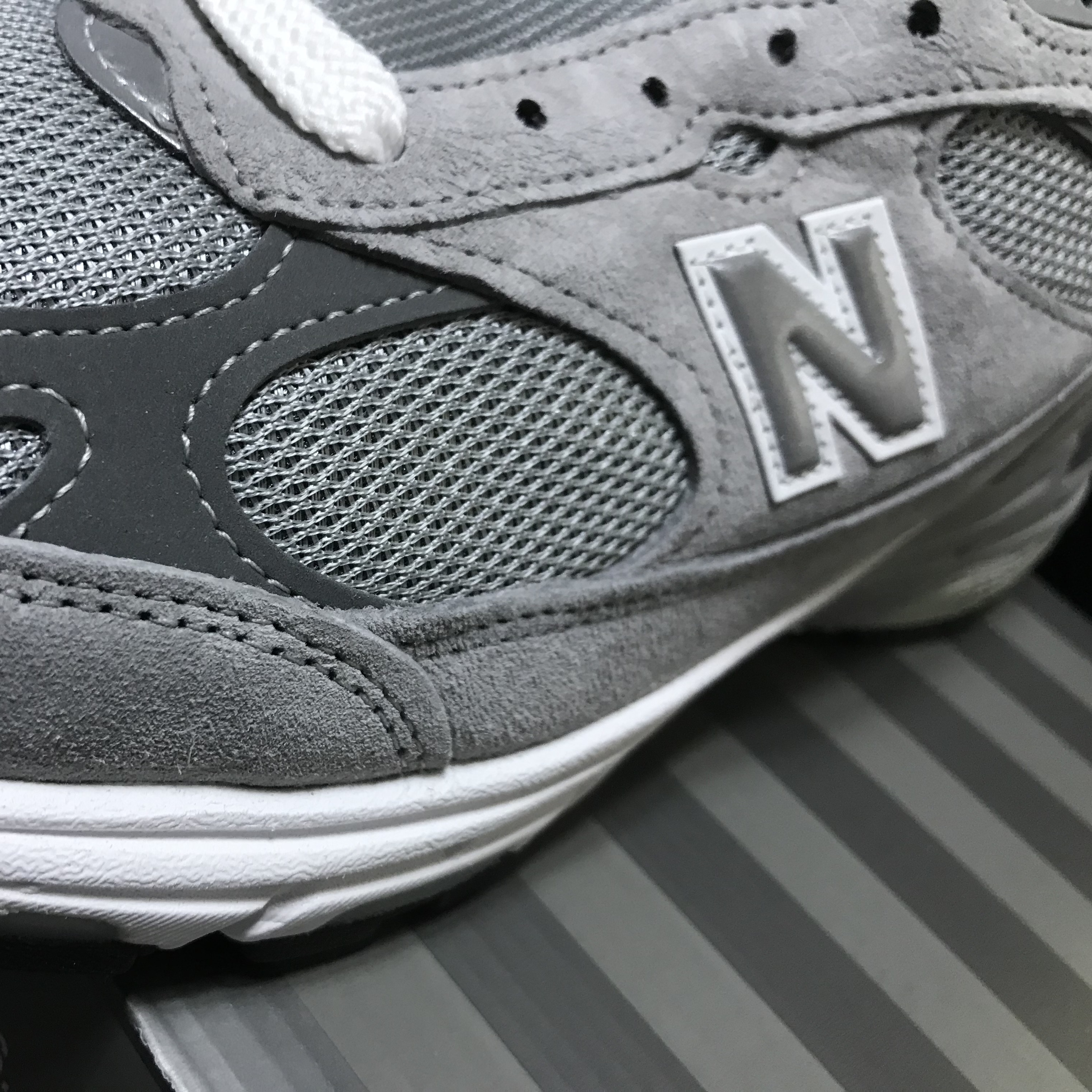 New Balance 993 Made in USA Grey - 2E Wide 착용 스타일 - 4