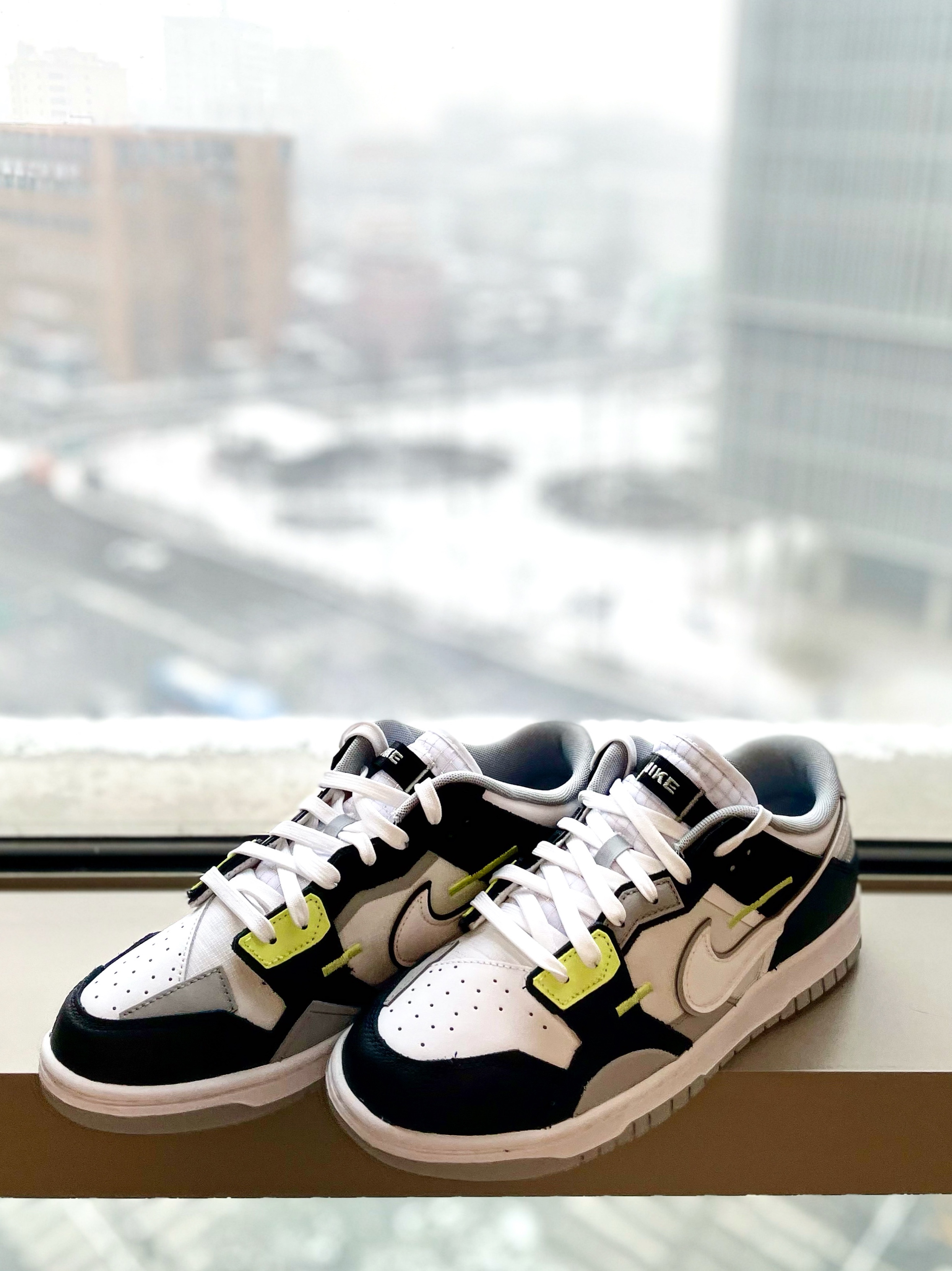 Nike Dunk Scrap Black Lemon Twist 착용 스타일