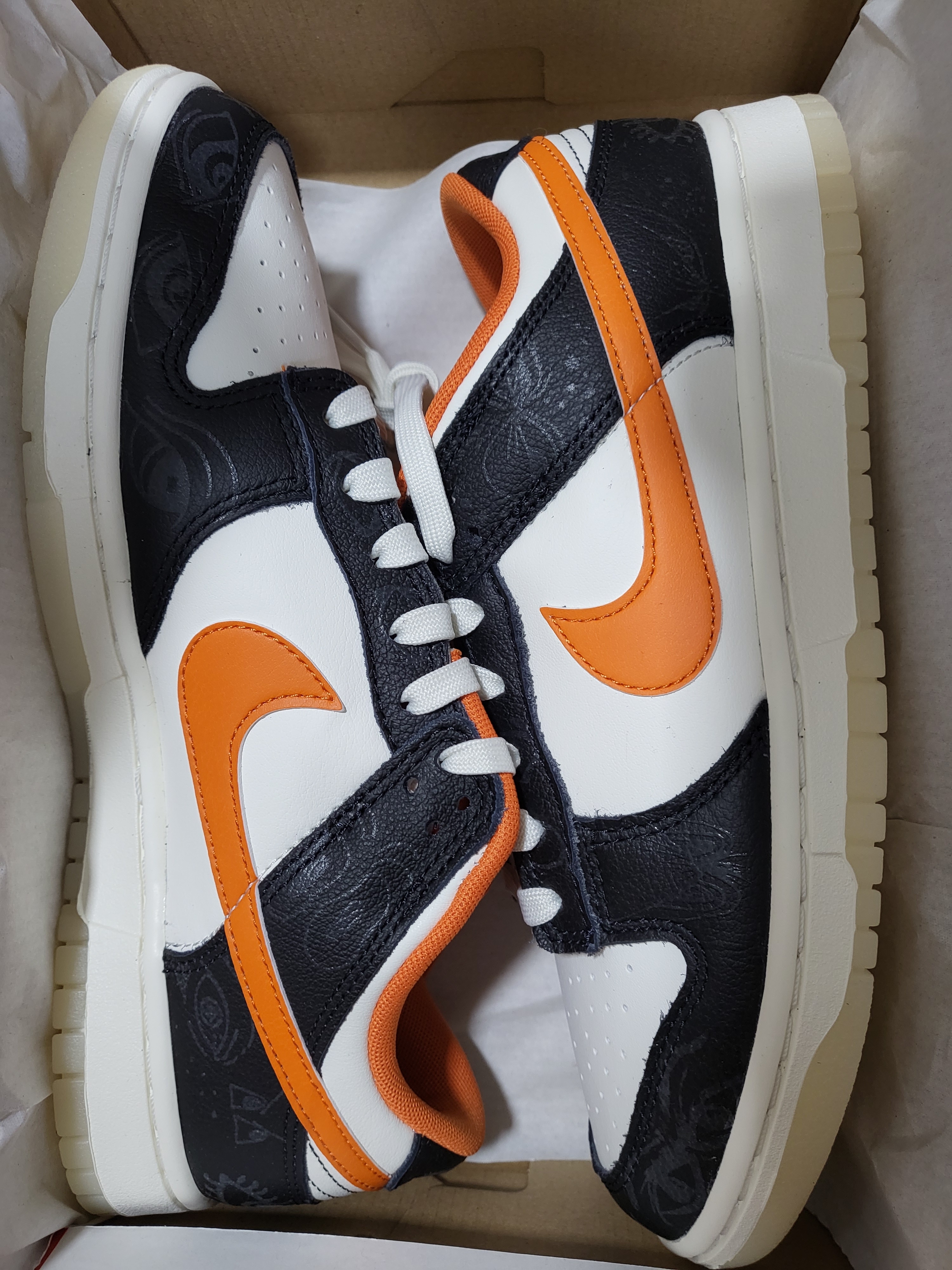 Nike Dunk Low Retro PRM Halloween 착용 스타일