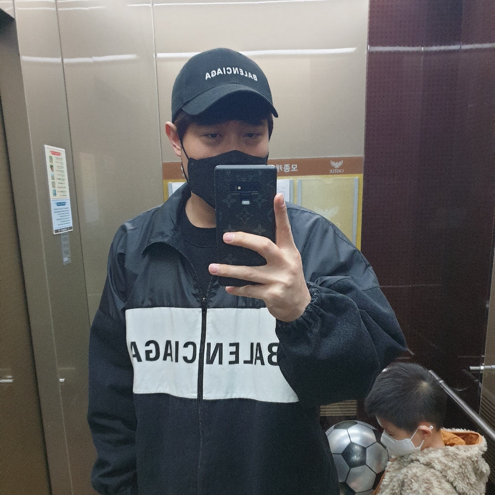 KREAM 프로필 이미지